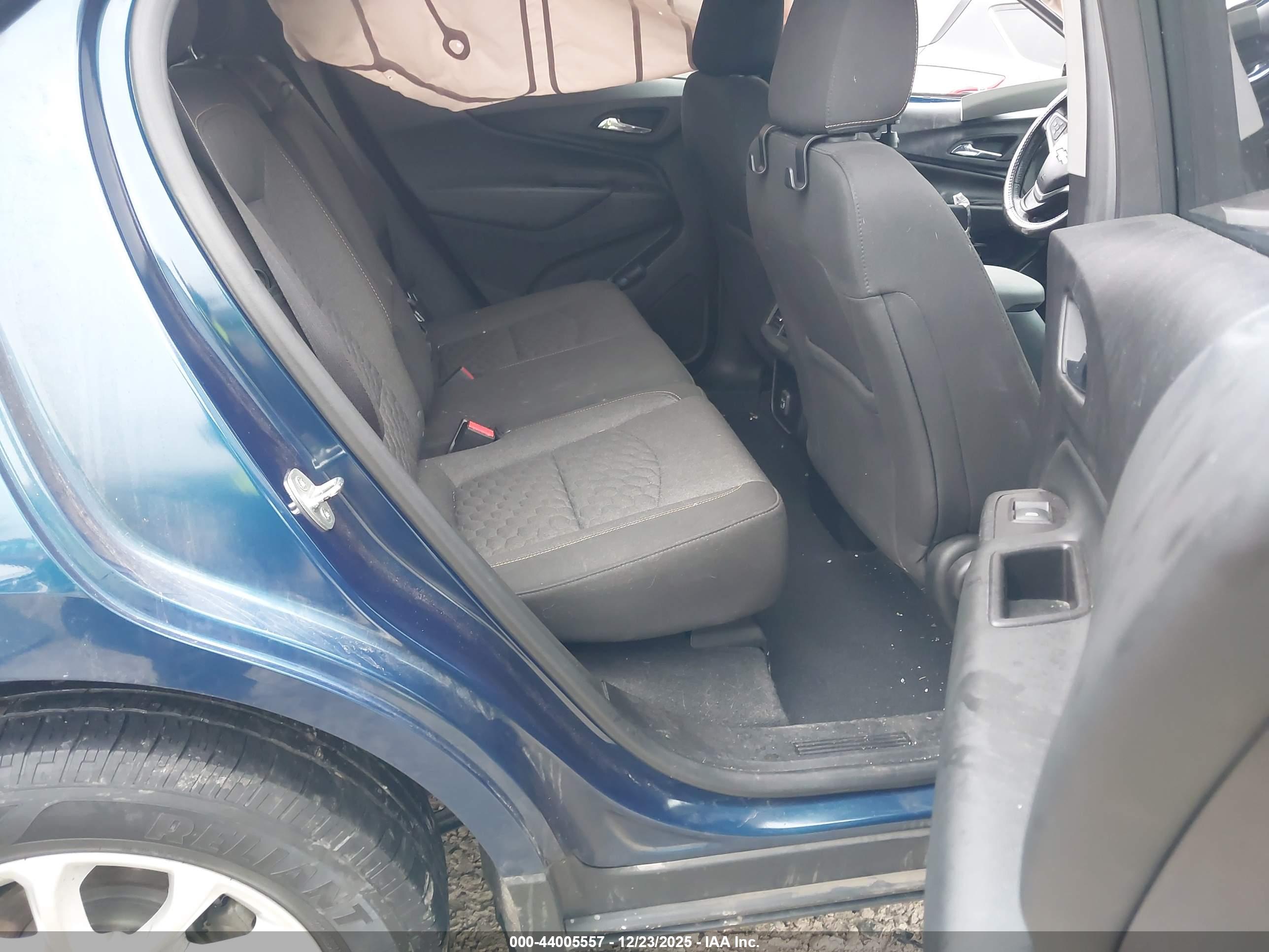 CHEVROLET EQUINOX image 8