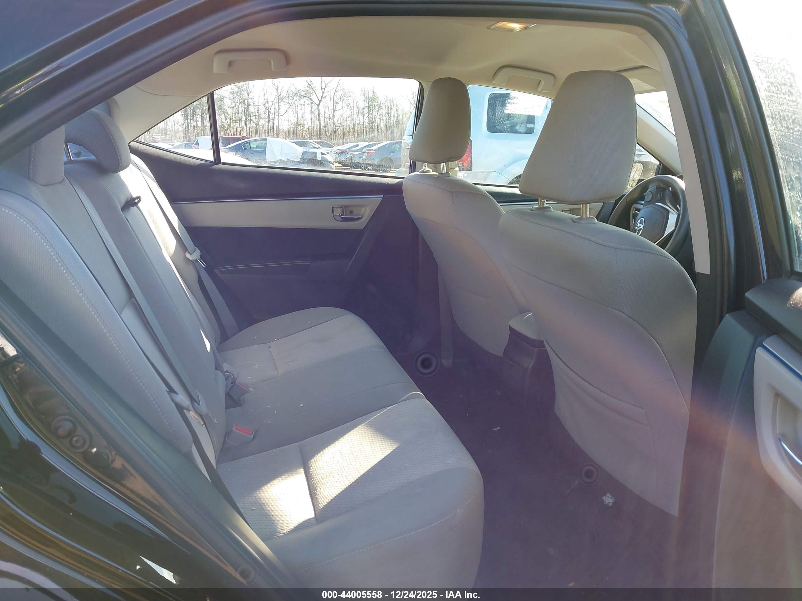 TOYOTA COROLLA image 8