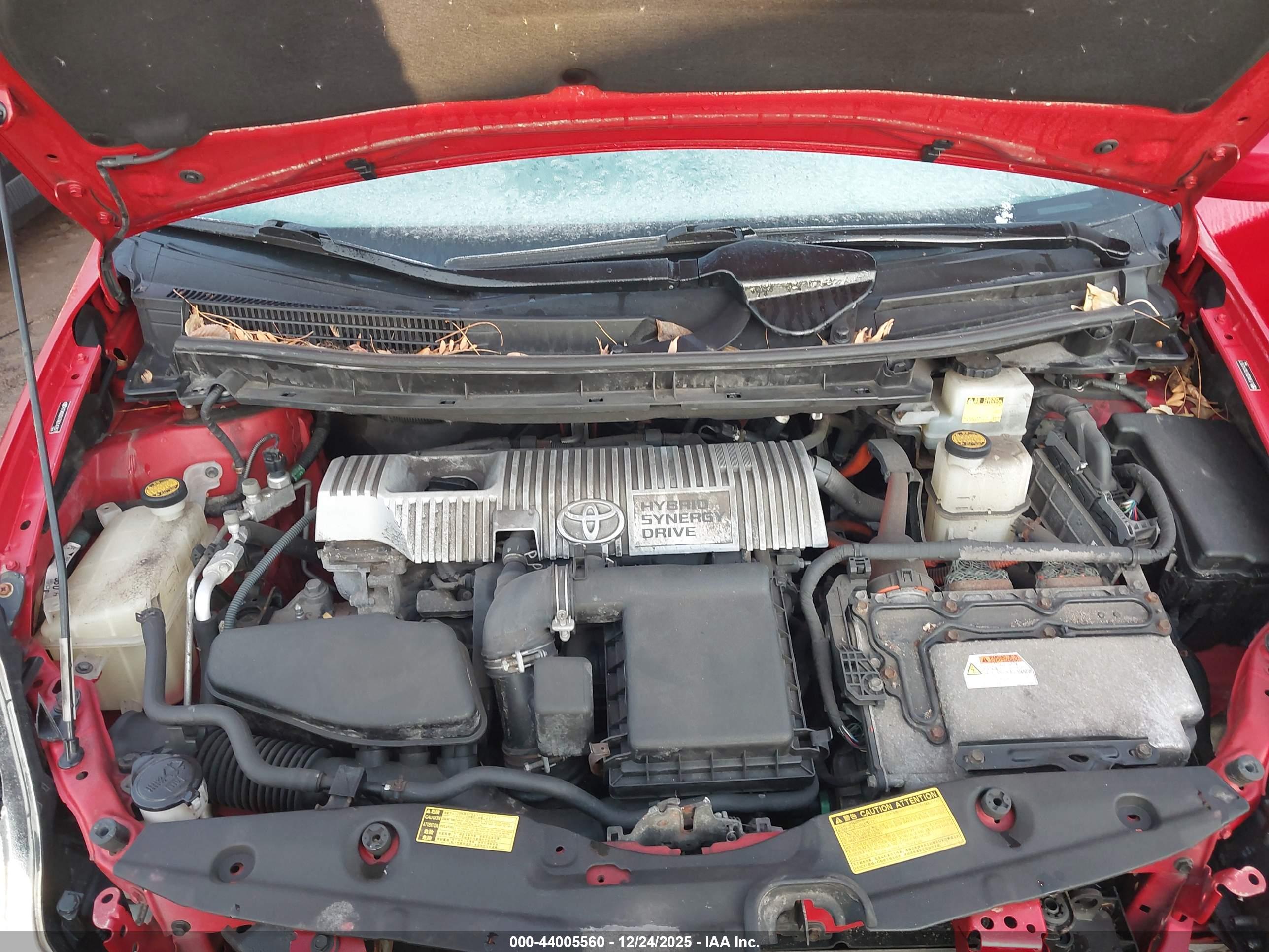 TOYOTA PRIUS image 10