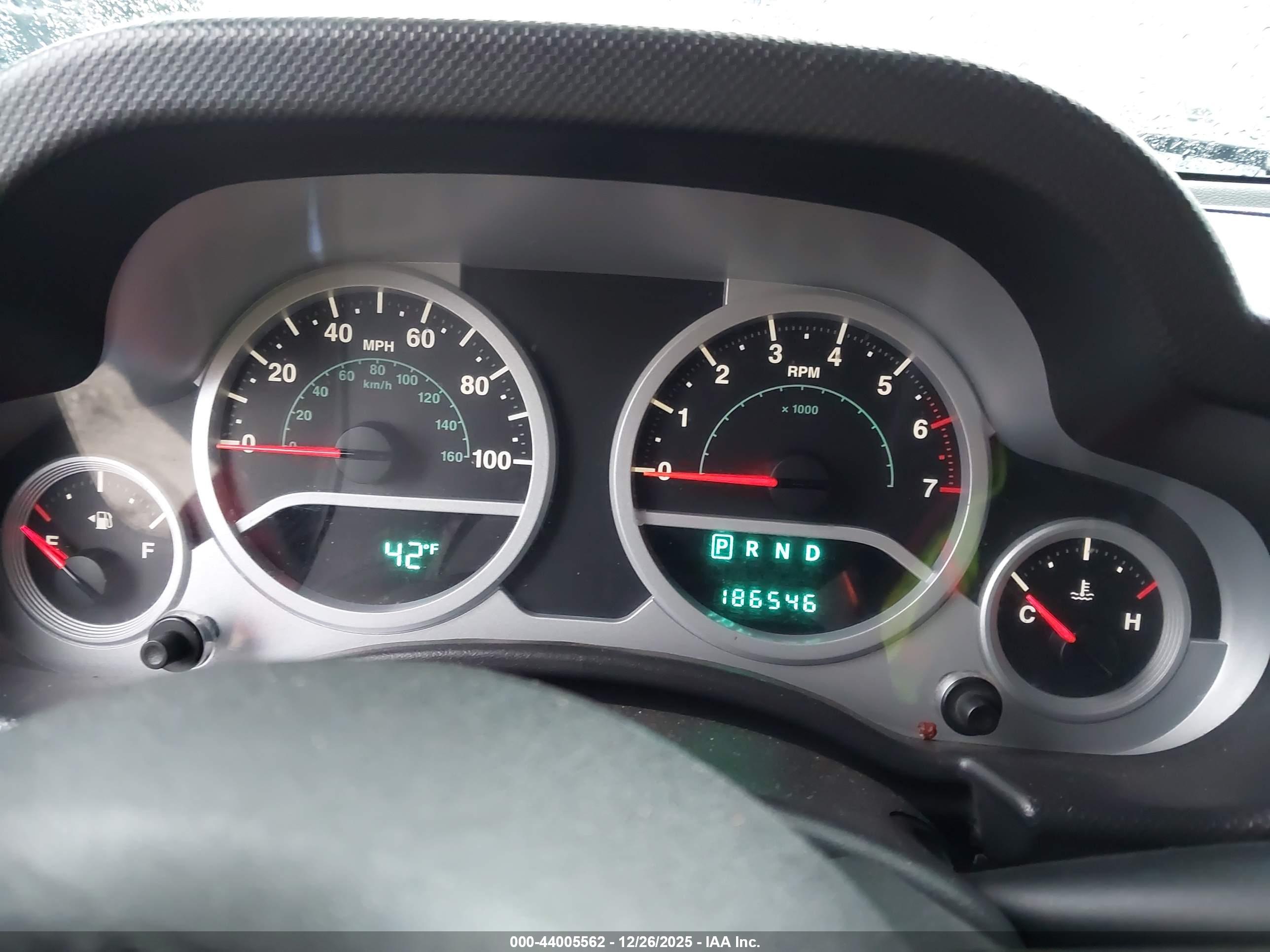 JEEP WRANGLER image 7