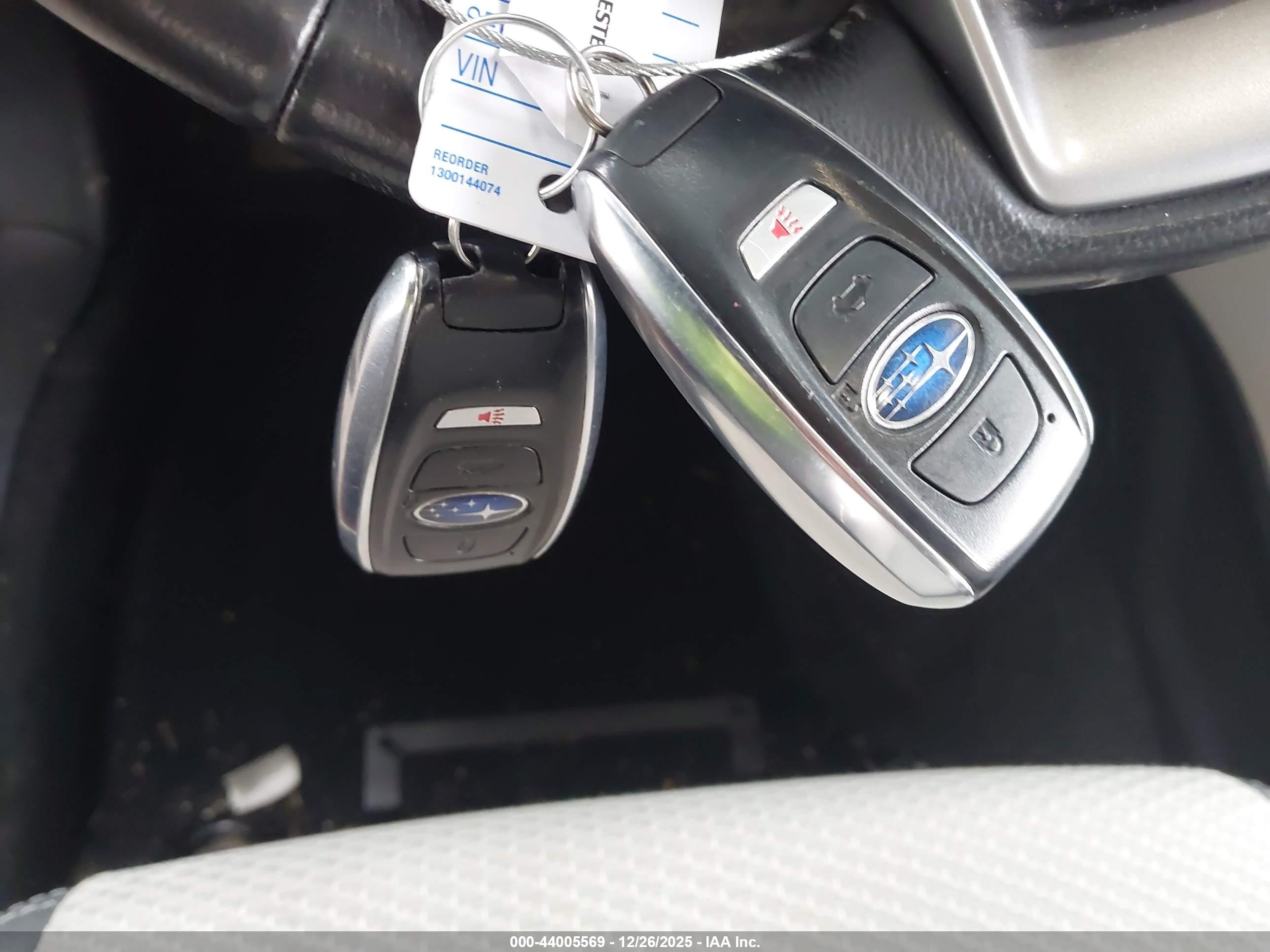 SUBARU FORESTER image 11
