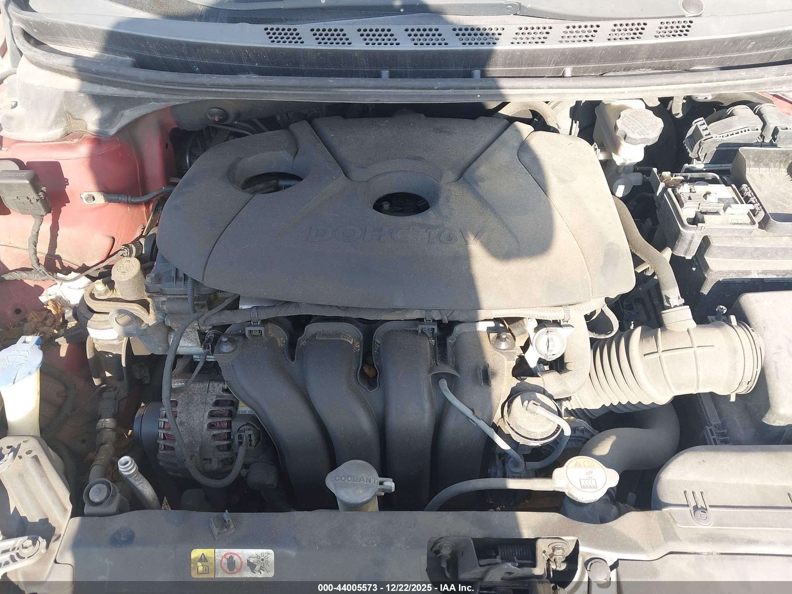 HYUNDAI ELANTRA image 10