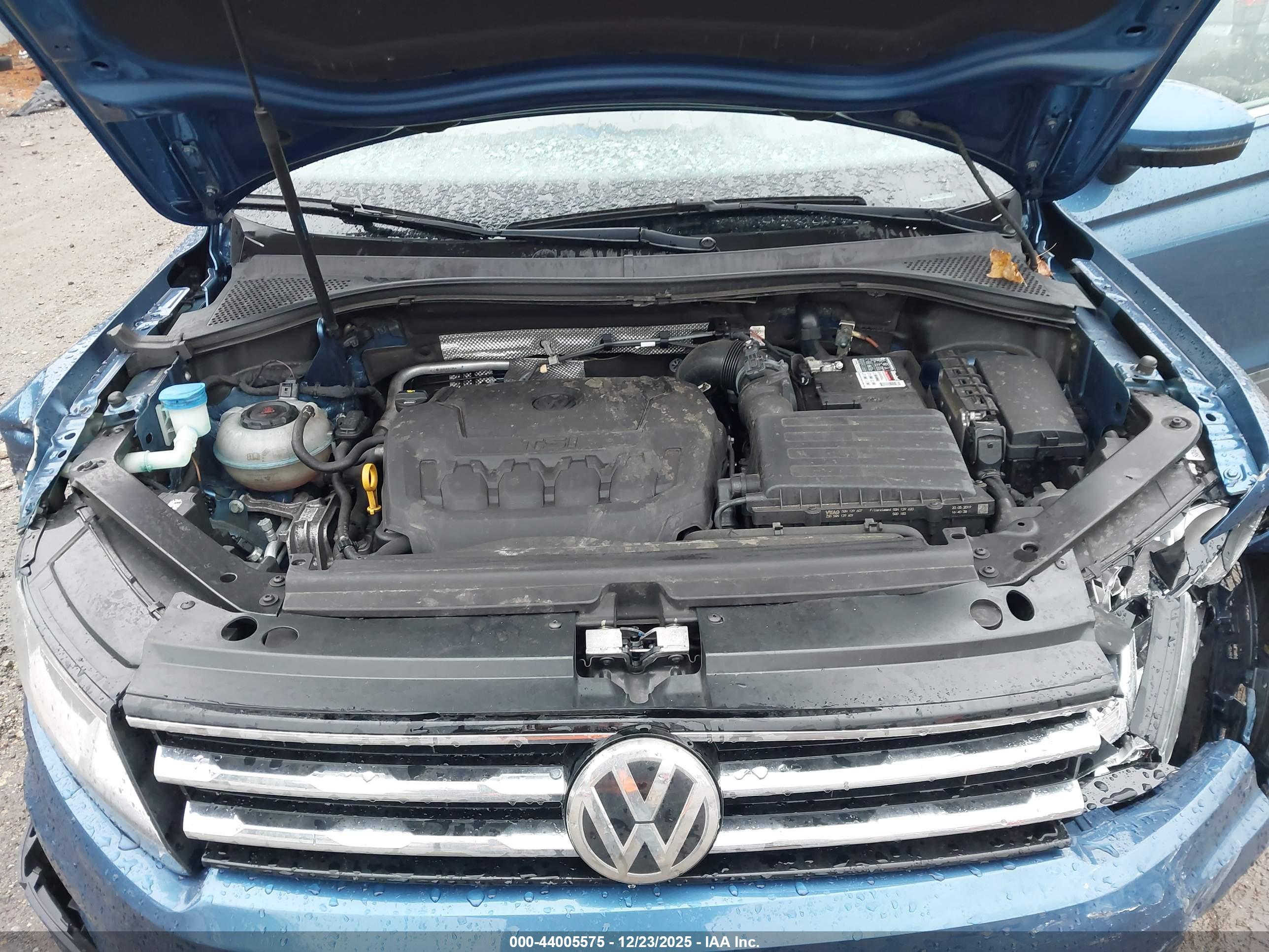 VOLKSWAGEN TIGUAN image 10