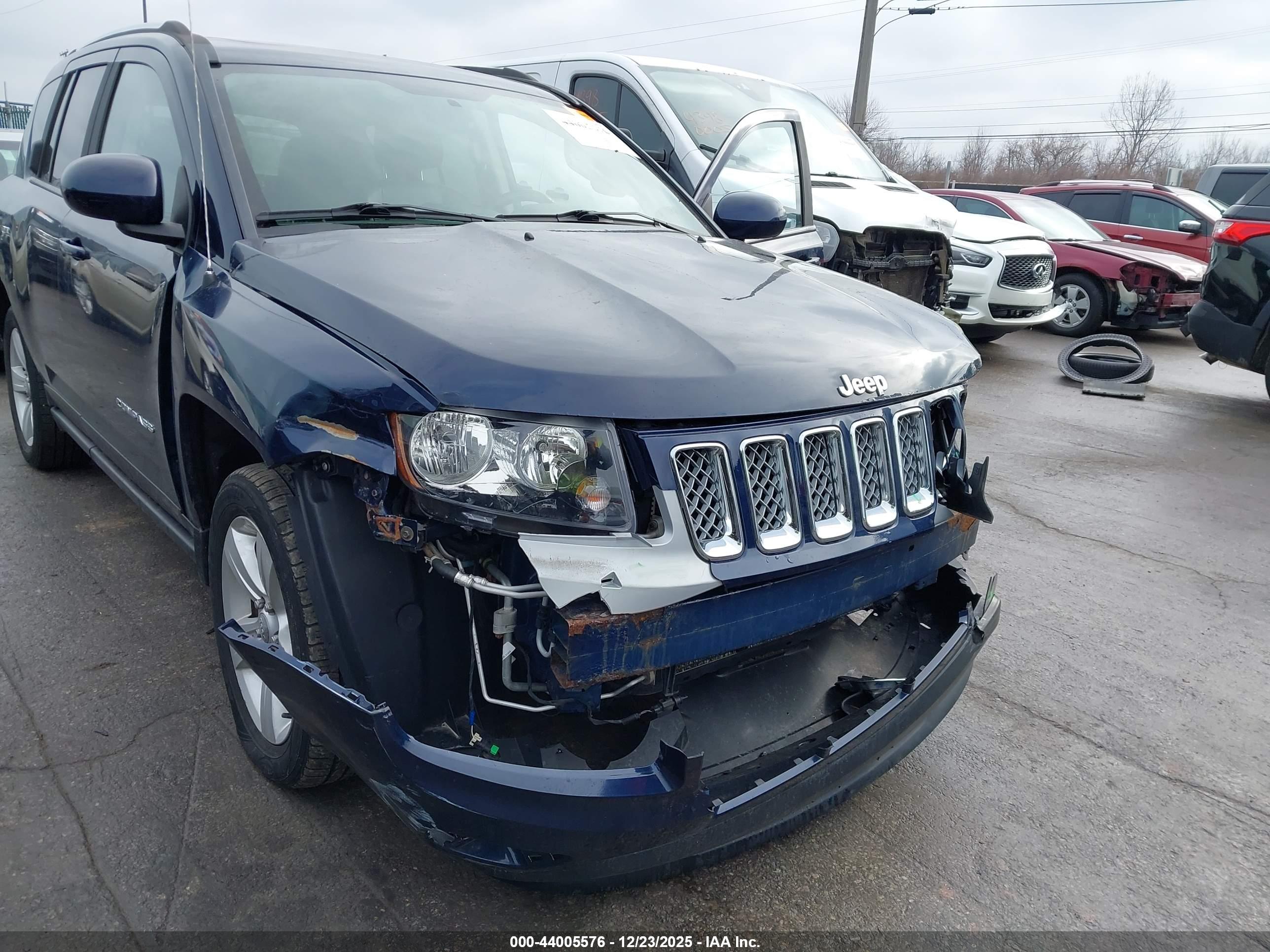 JEEP COMPASS image 6