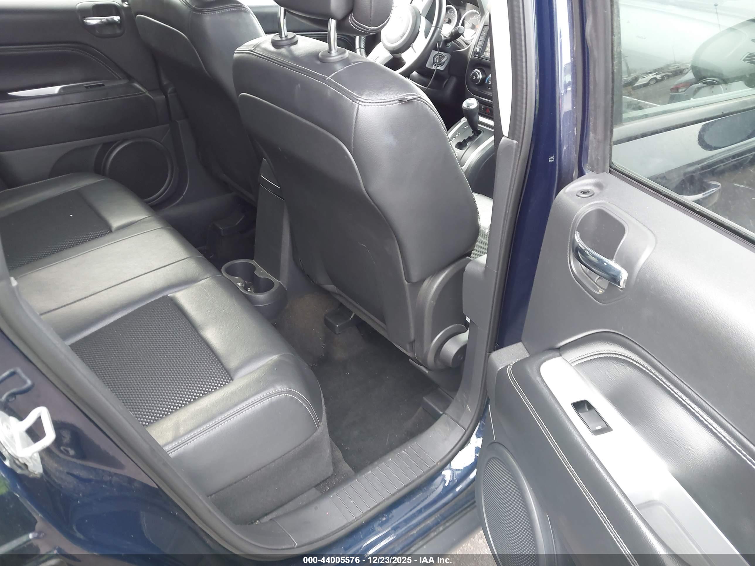 JEEP COMPASS image 8
