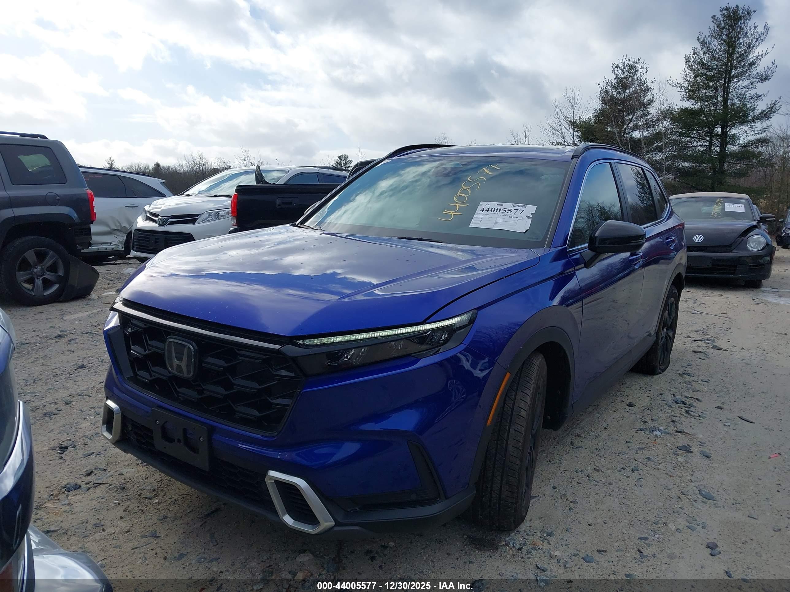HONDA CR-V image 2