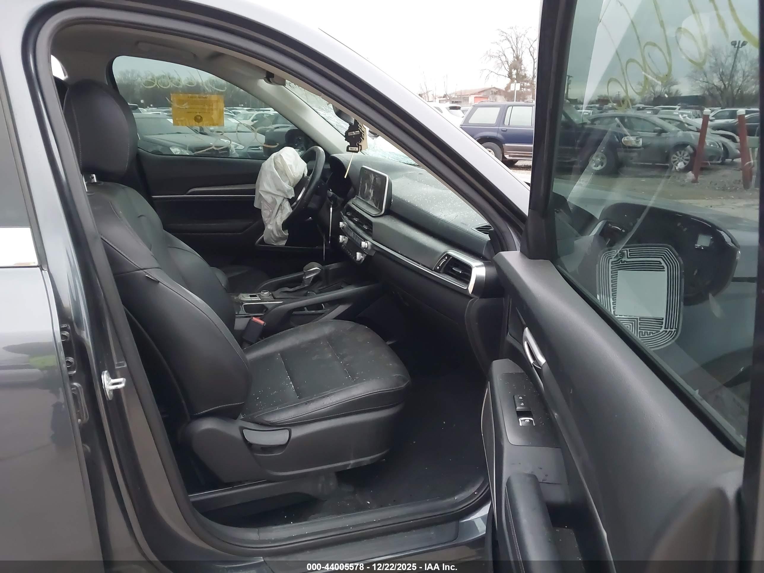 KIA TELLURIDE image 5