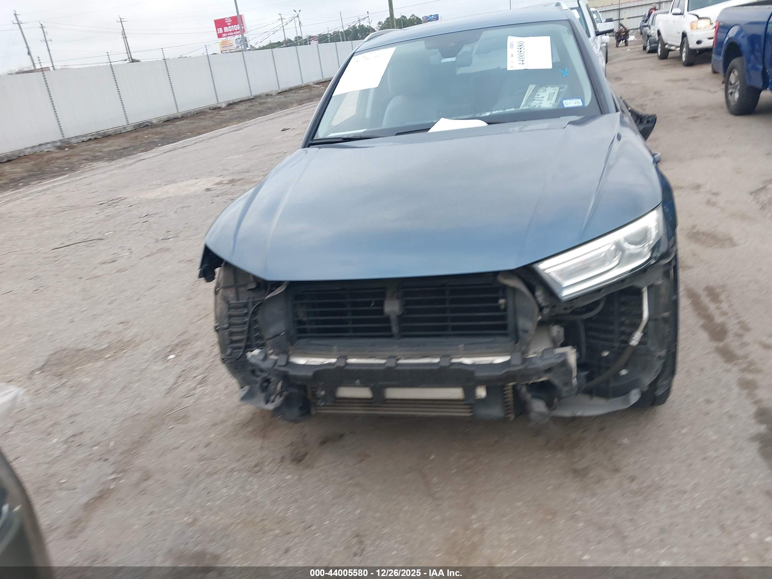 AUDI Q5 image 6
