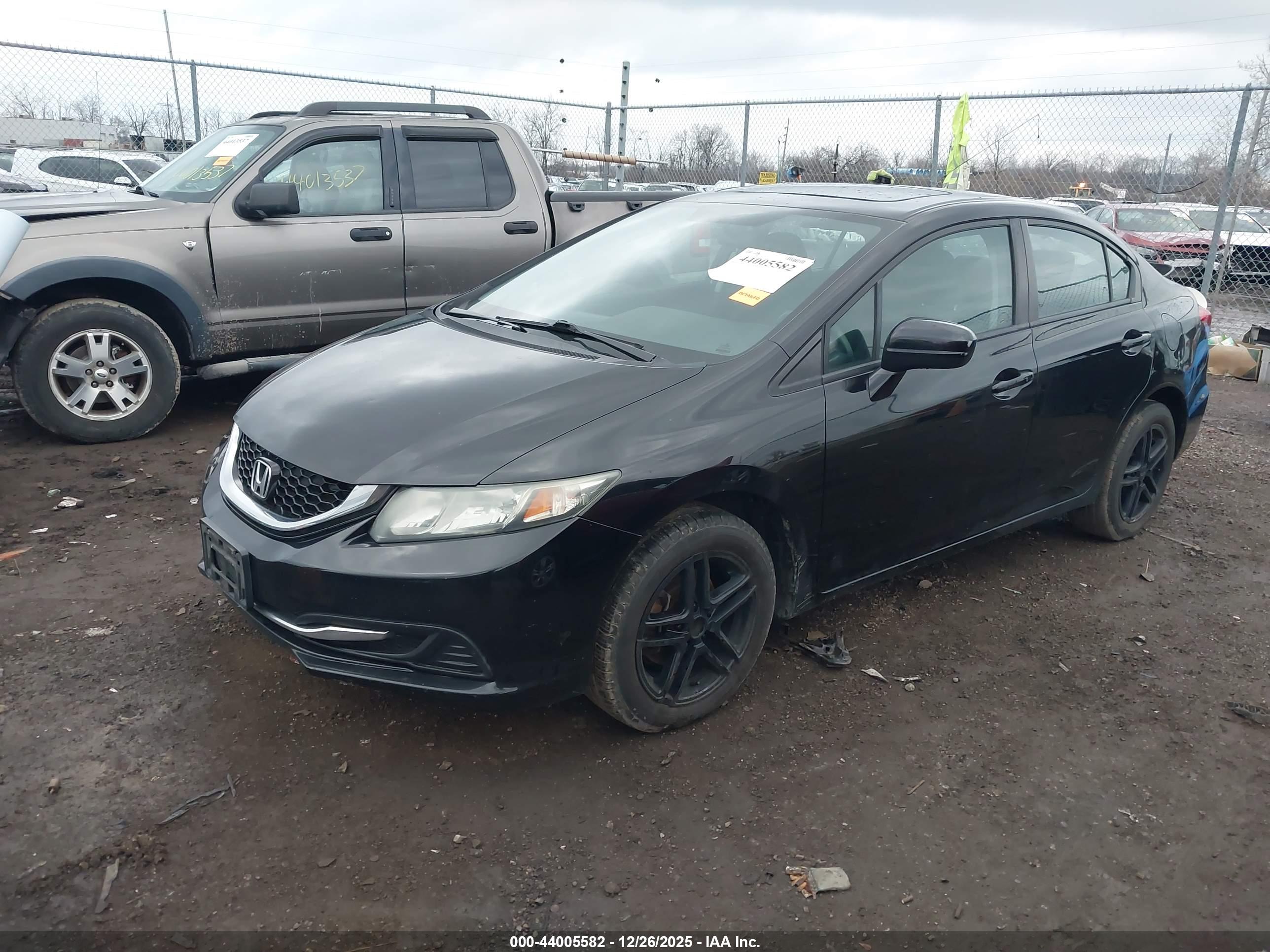 HONDA CIVIC image 2