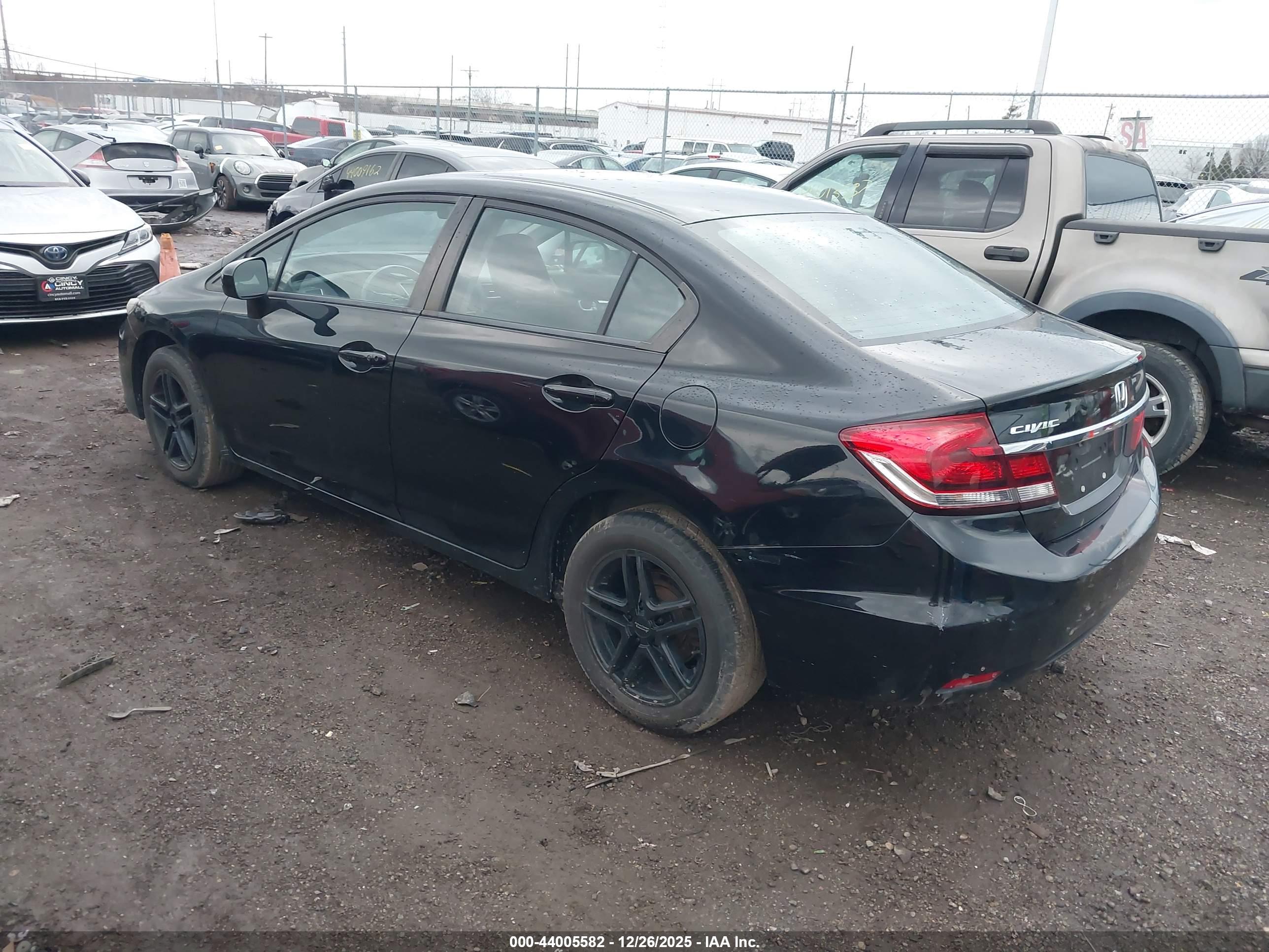 HONDA CIVIC image 3