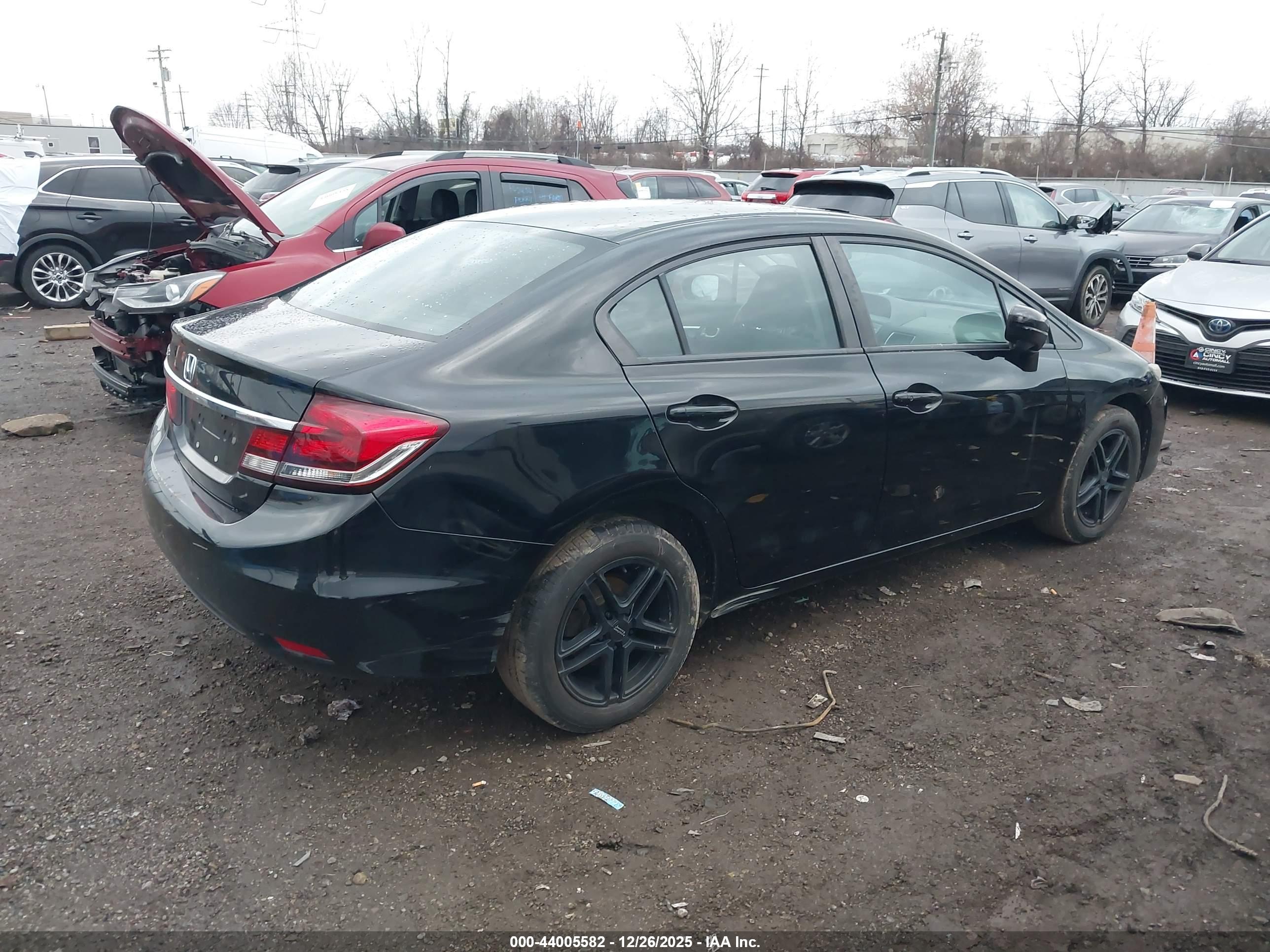 HONDA CIVIC image 4