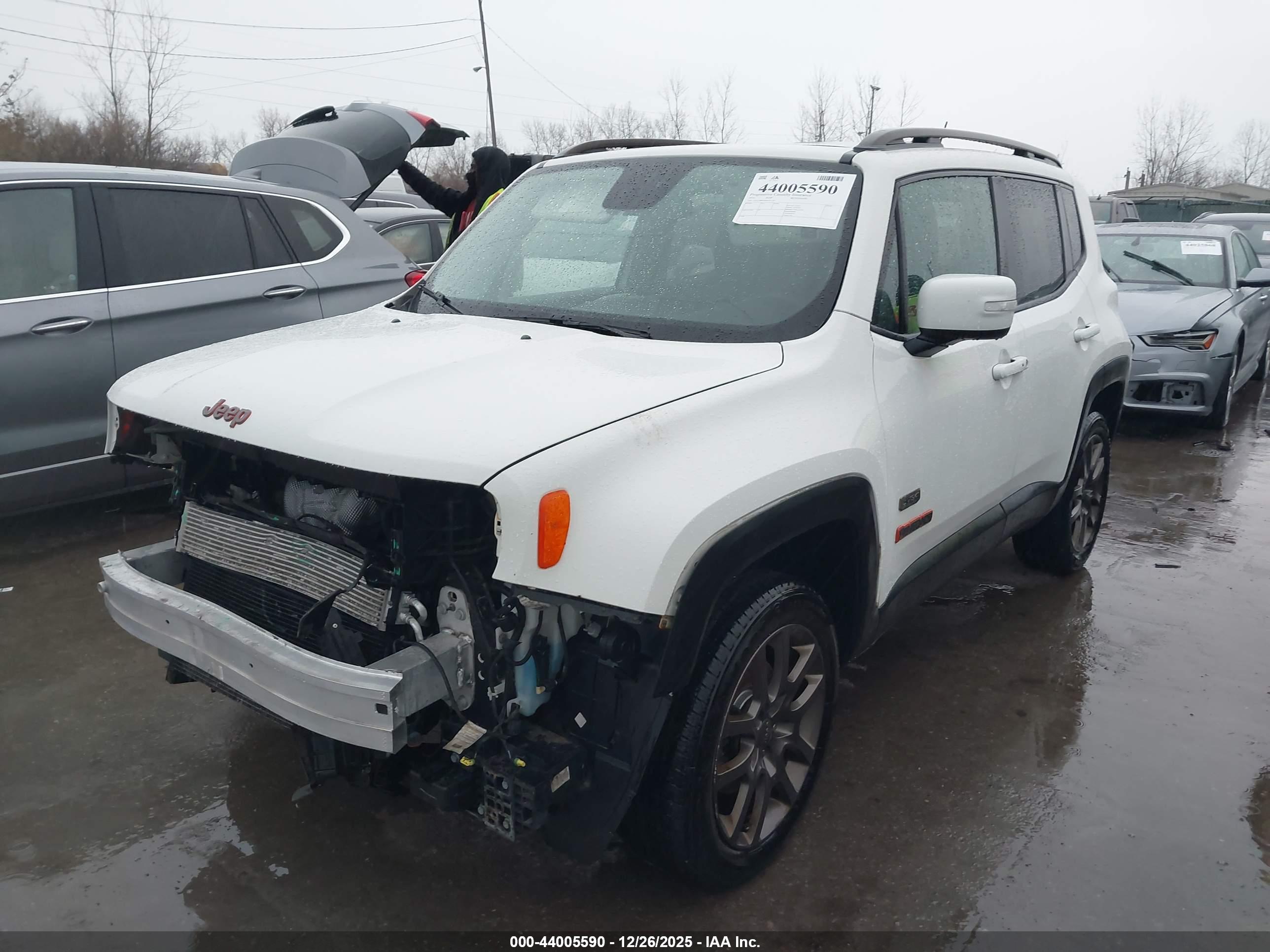 JEEP RENEGADE image 2