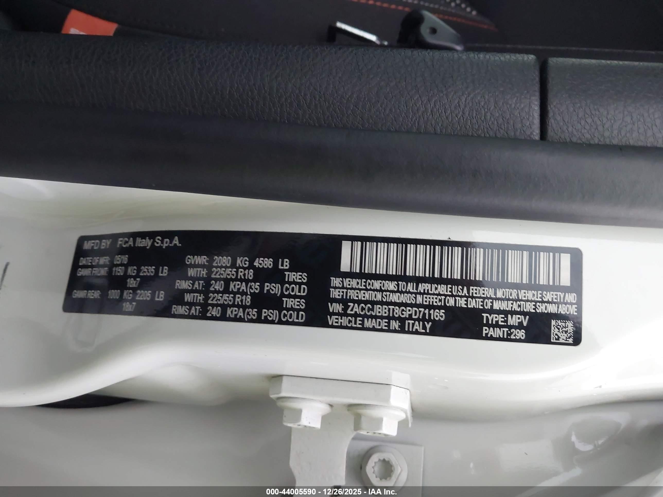JEEP RENEGADE image 9