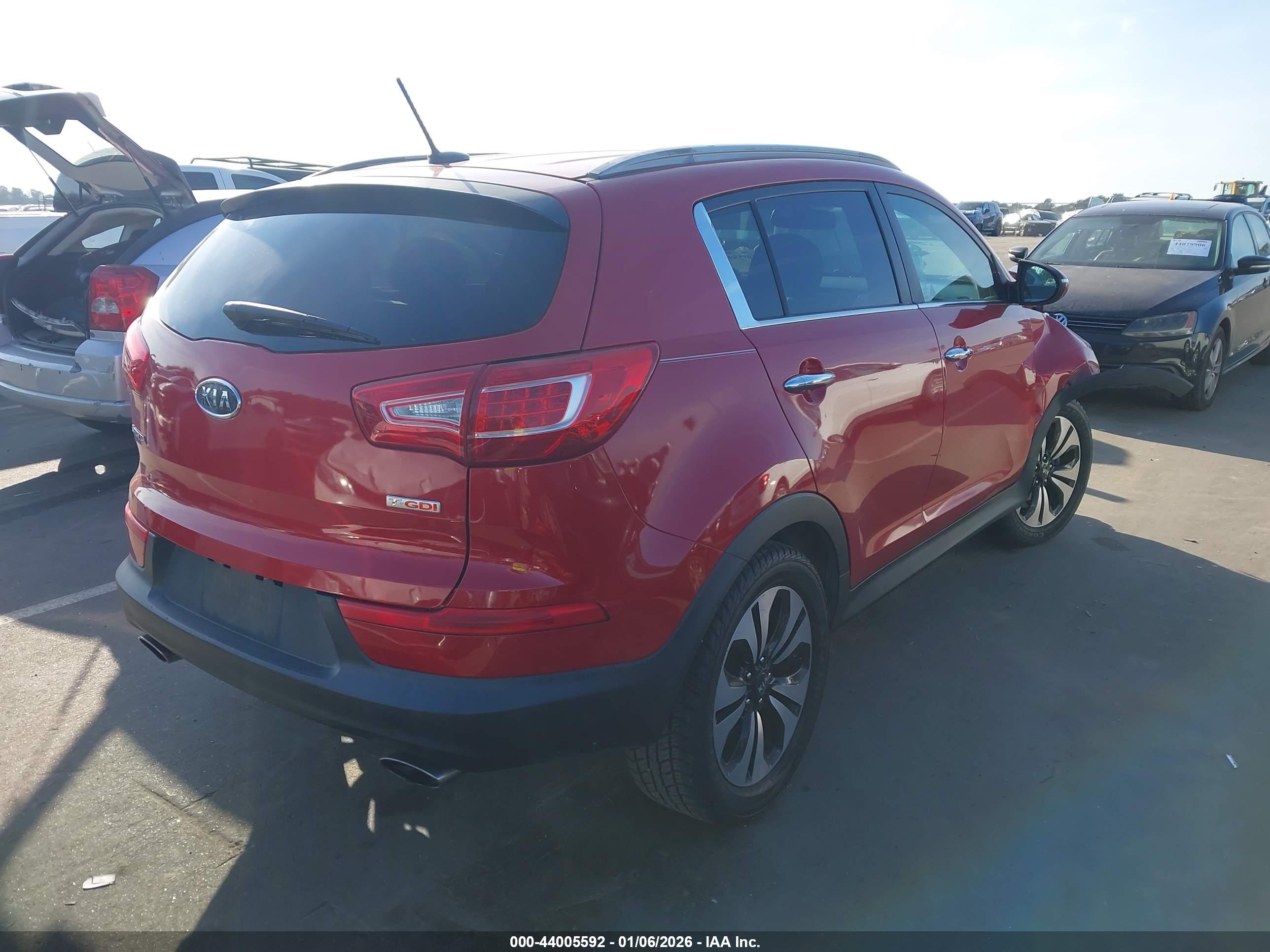 KIA SPORTAGE image 4