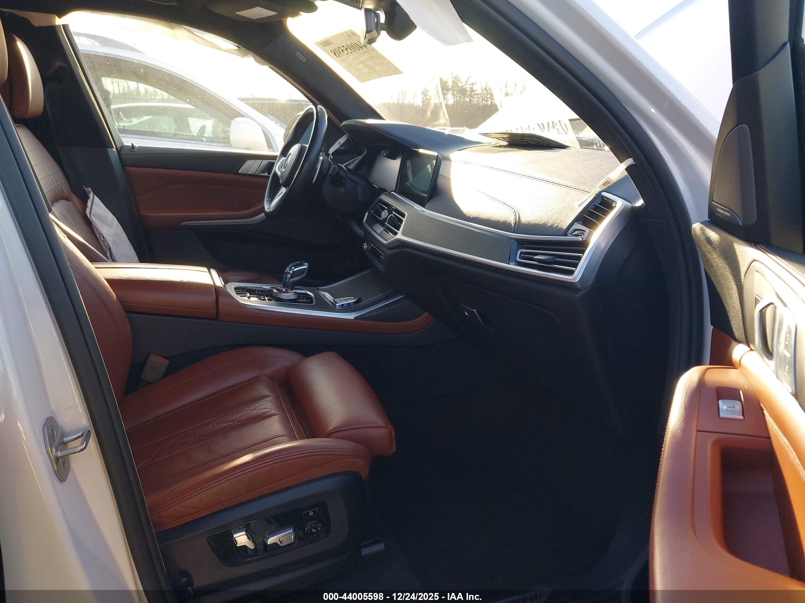 BMW X7 image 5