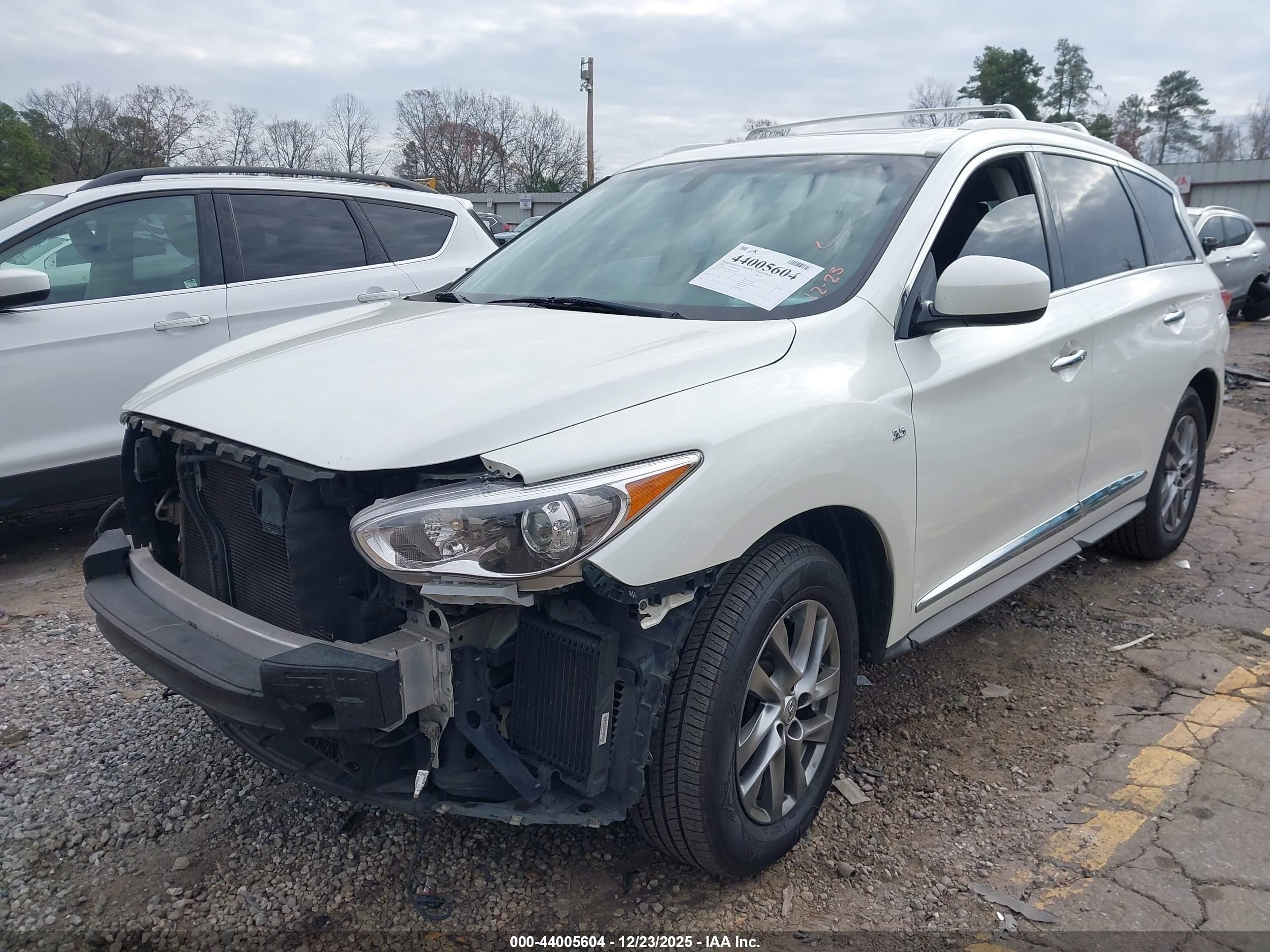 INFINITI QX60 image 2