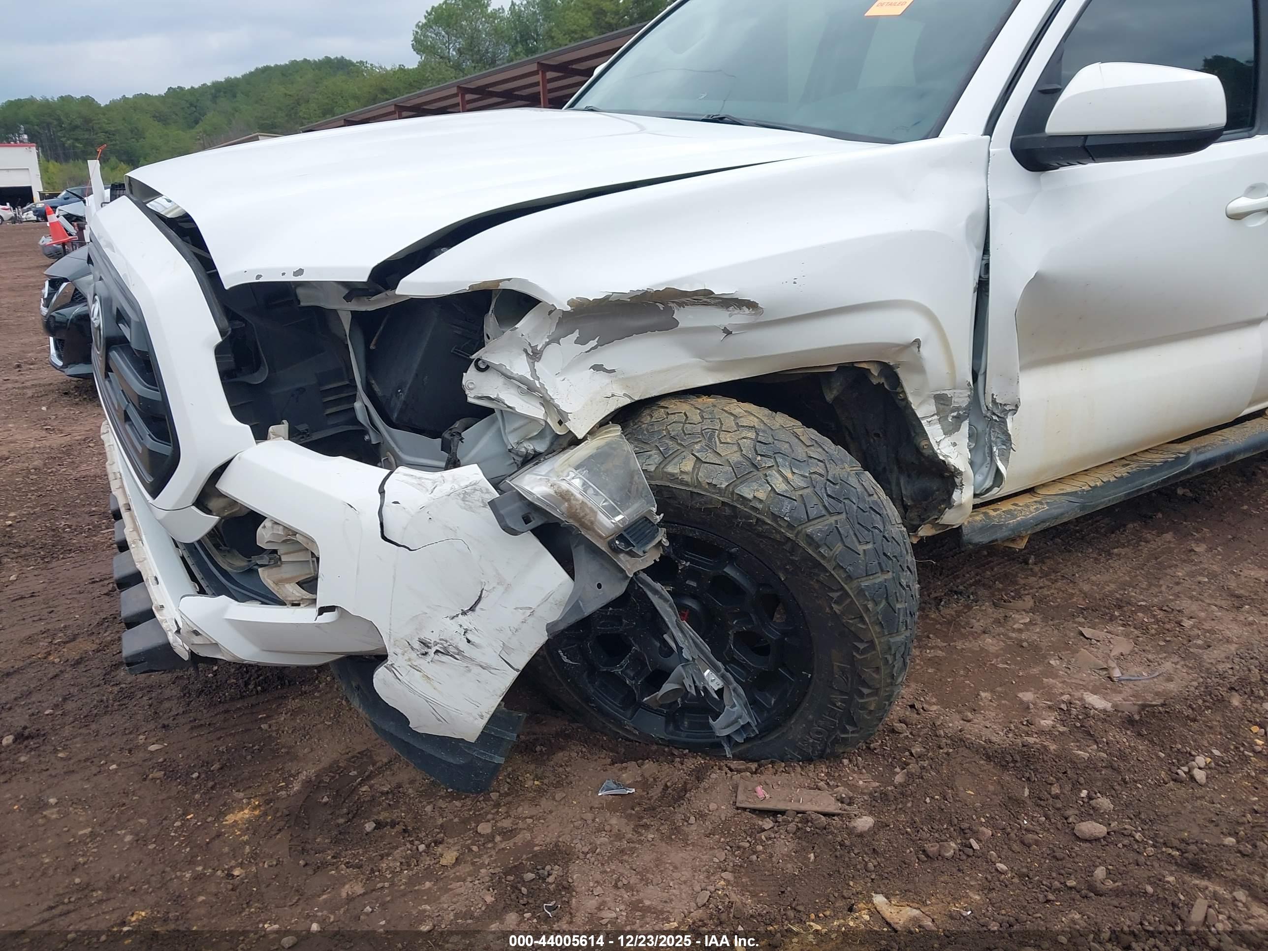 TOYOTA TACOMA image 6