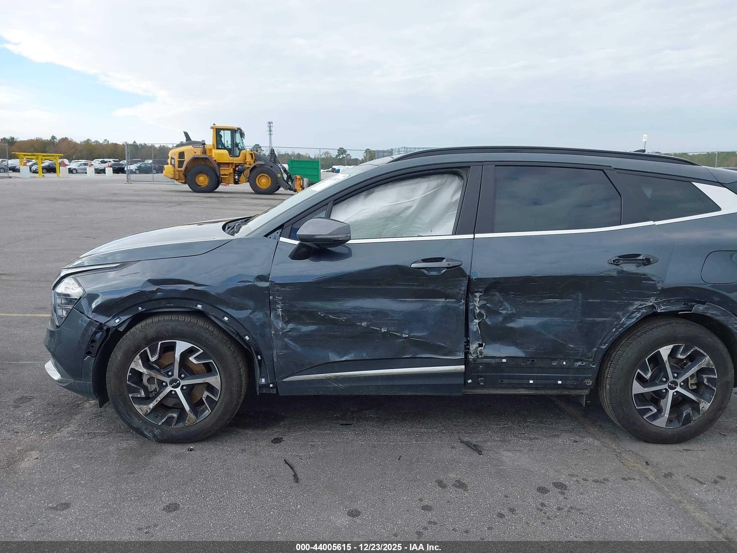 KIA SPORTAGE image 6