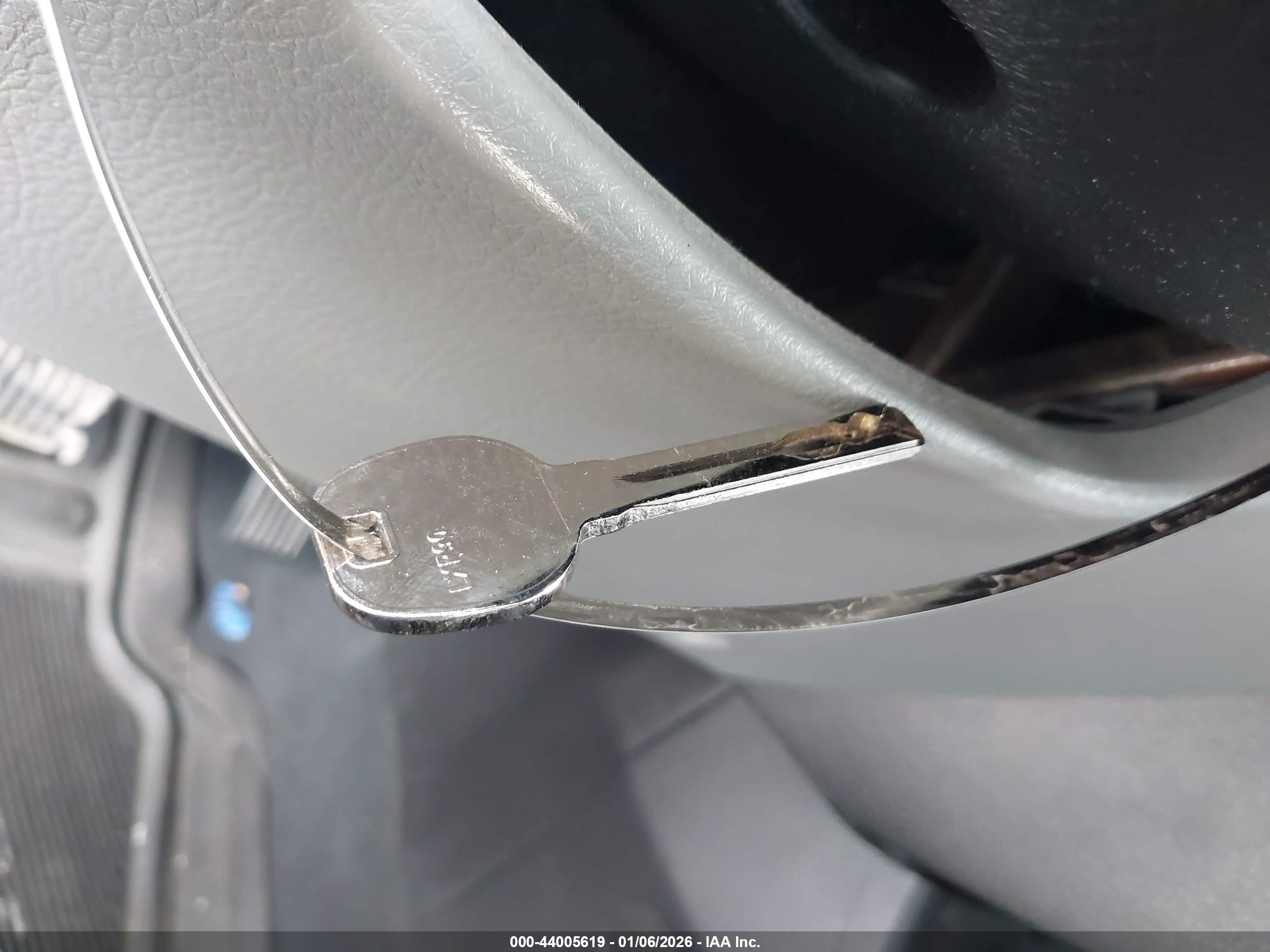 KIA SORENTO image 11