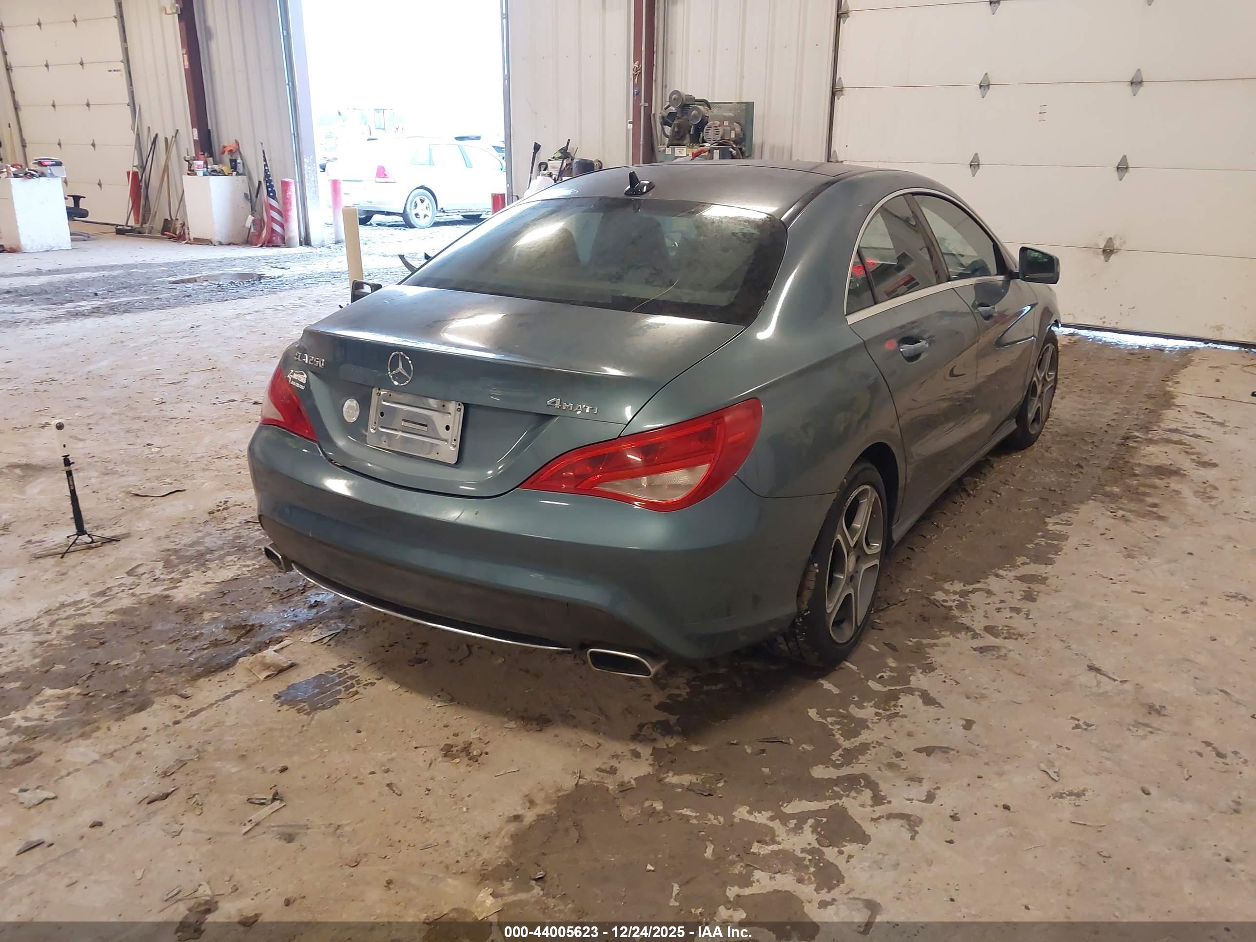 MERCEDES-BENZ CLA image 4