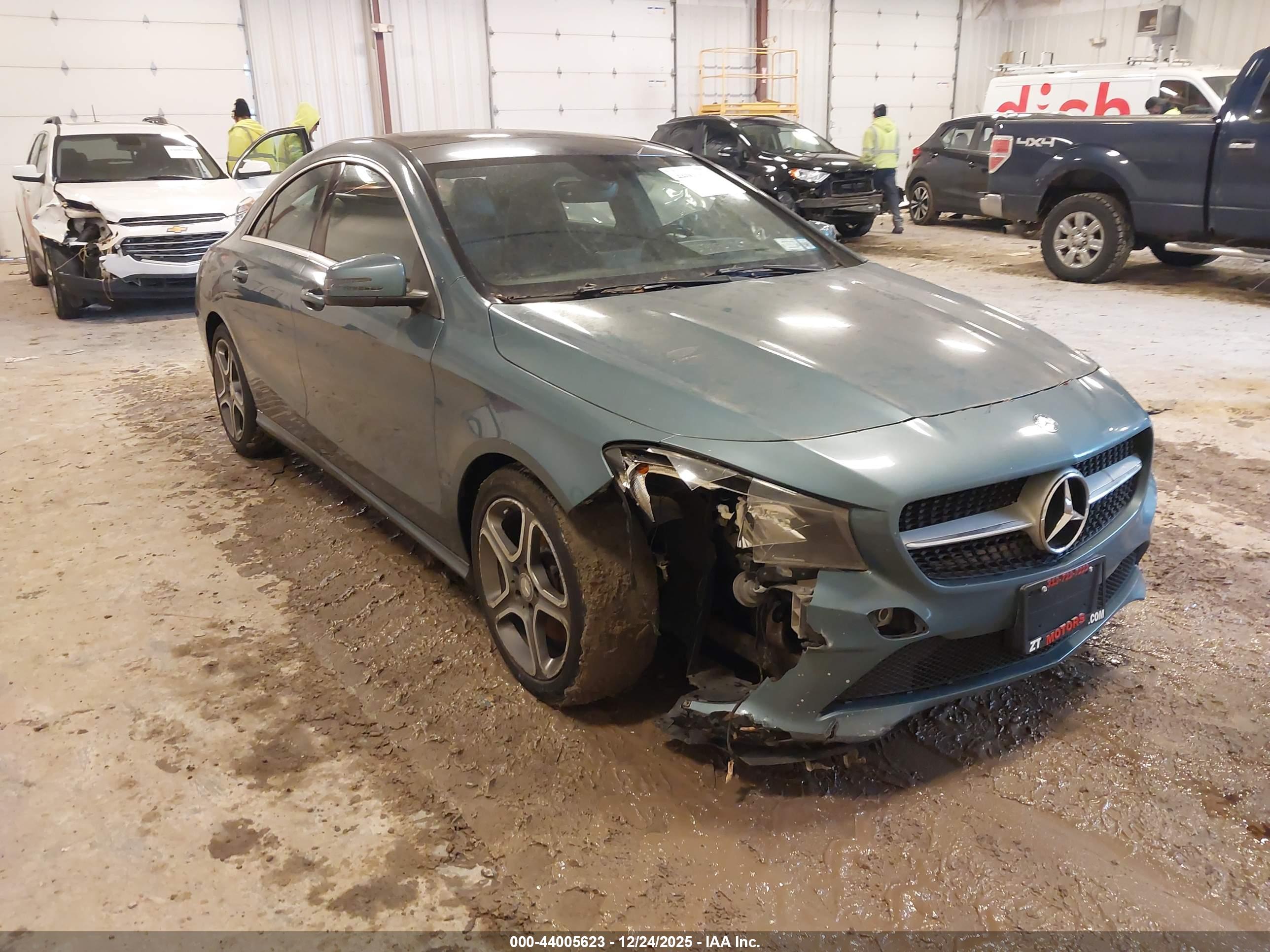 MERCEDES-BENZ CLA image 6