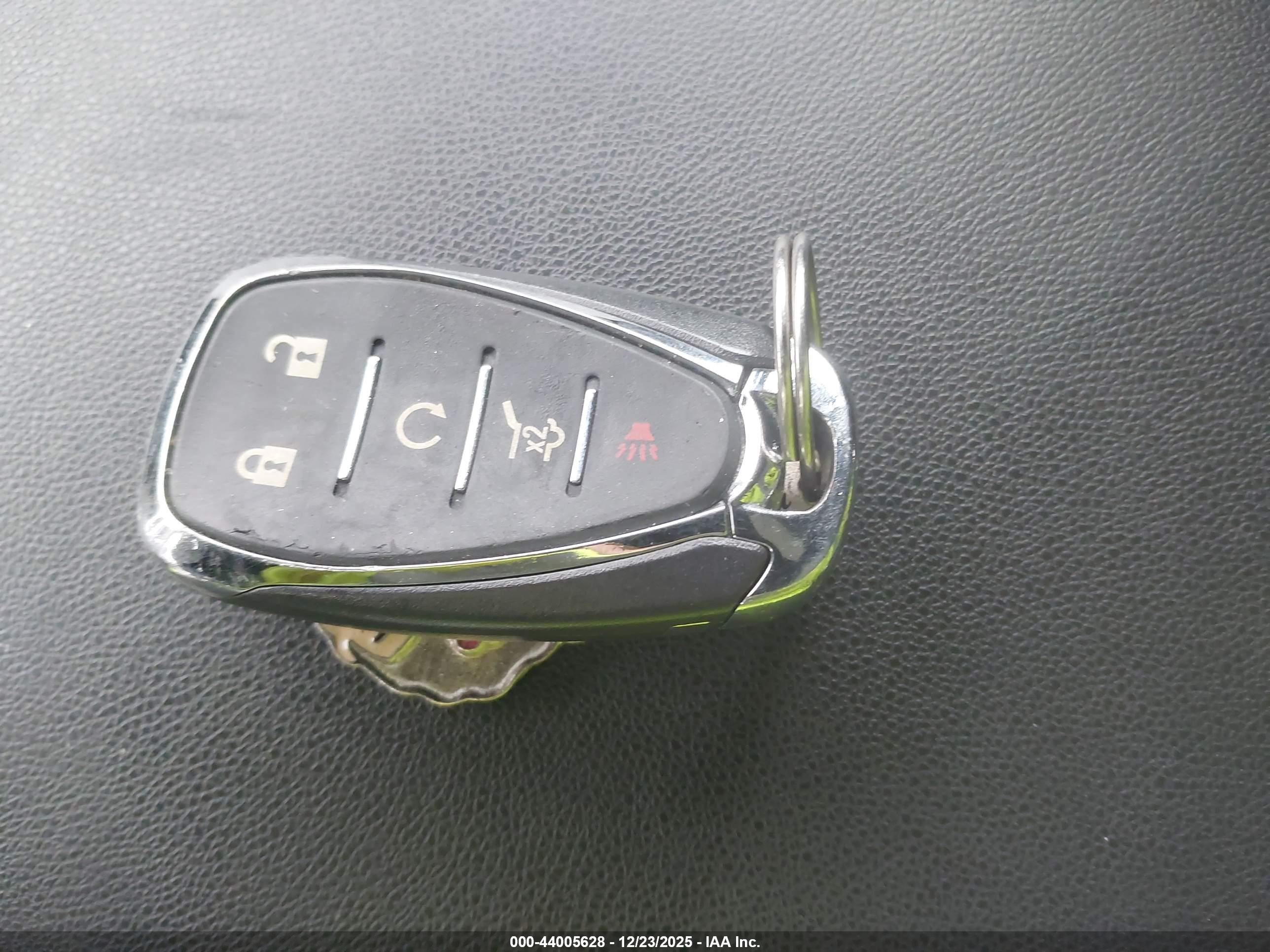 CHEVROLET EQUINOX image 11