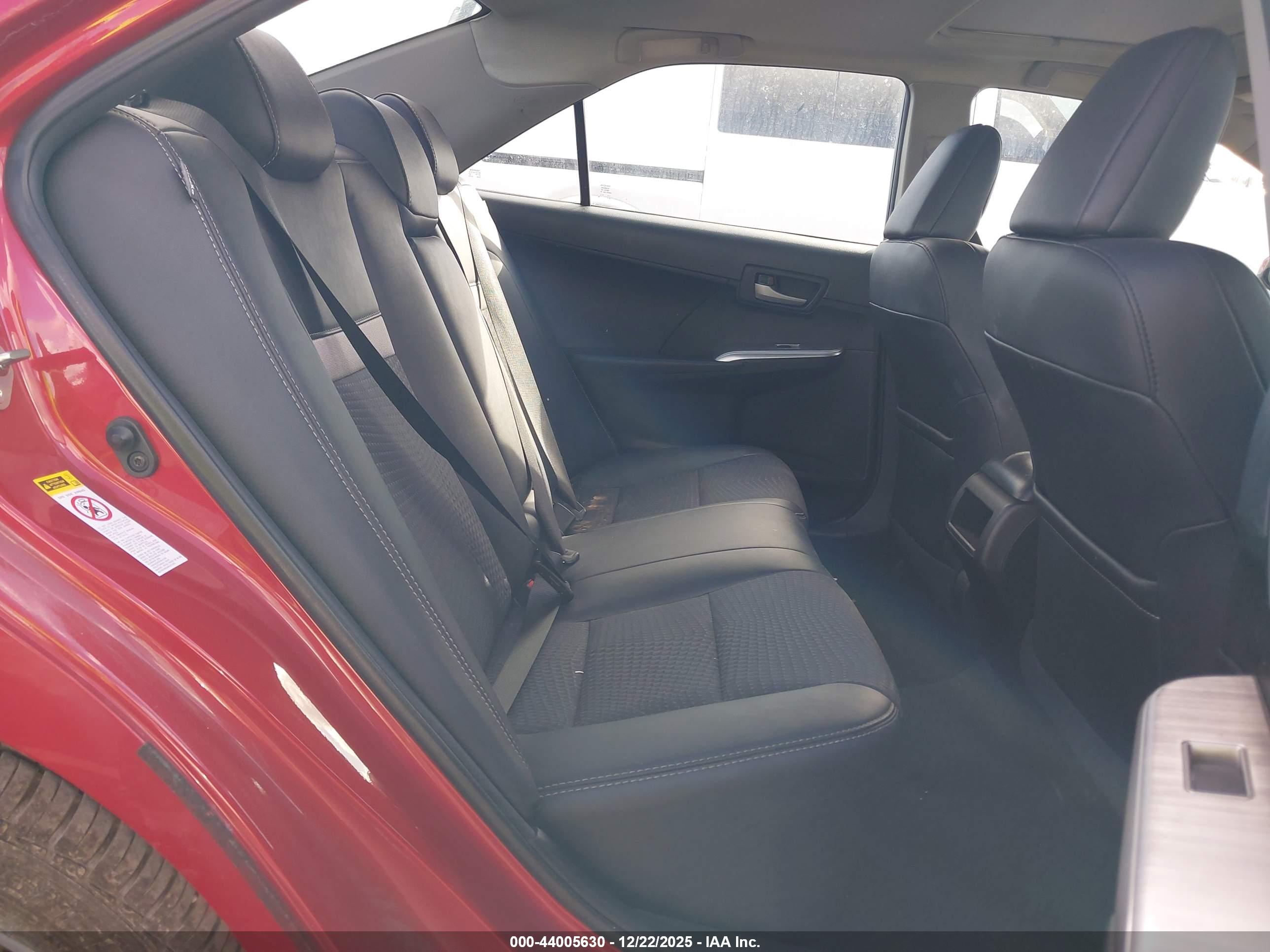 TOYOTA CAMRY image 8