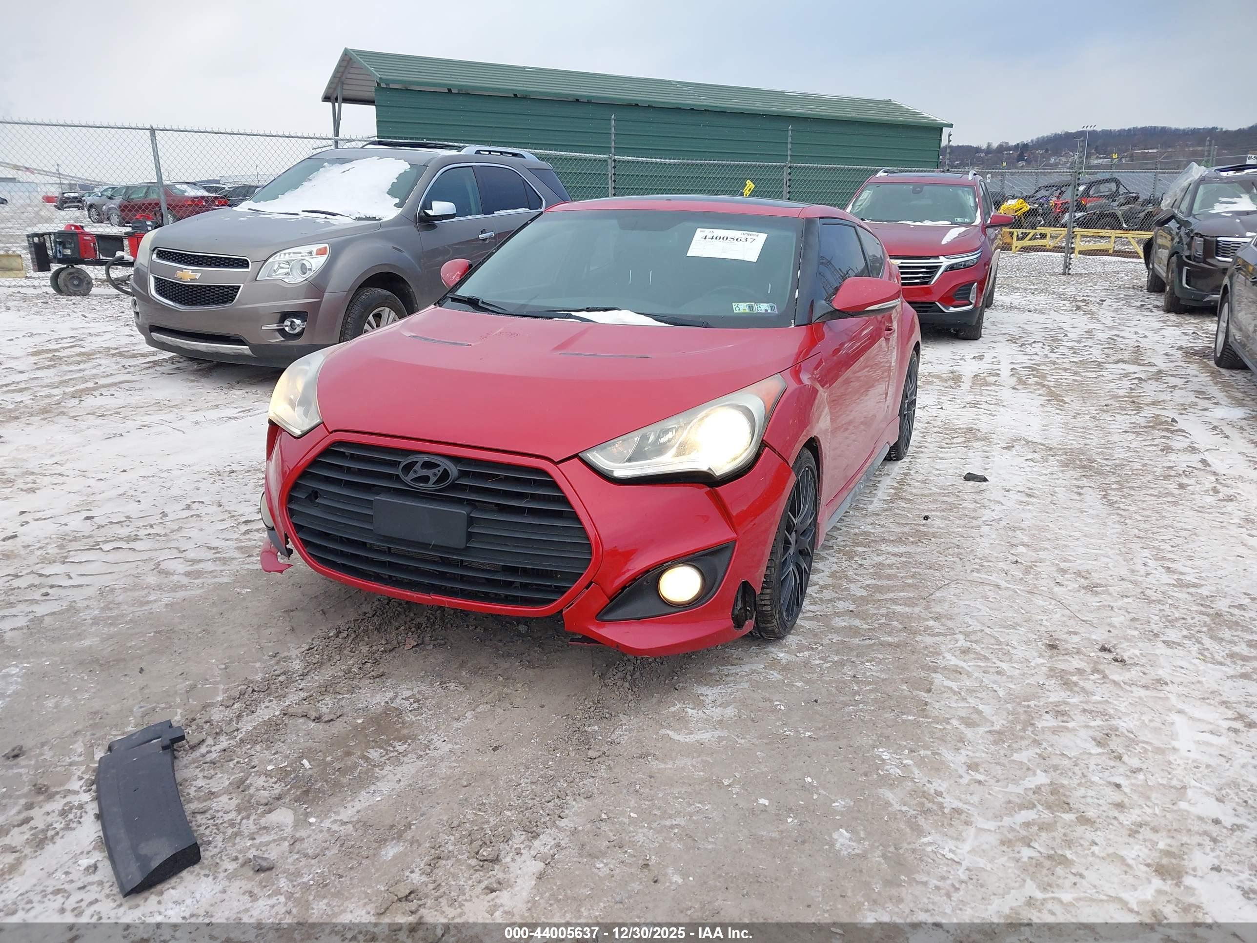 HYUNDAI VELOSTER image 2