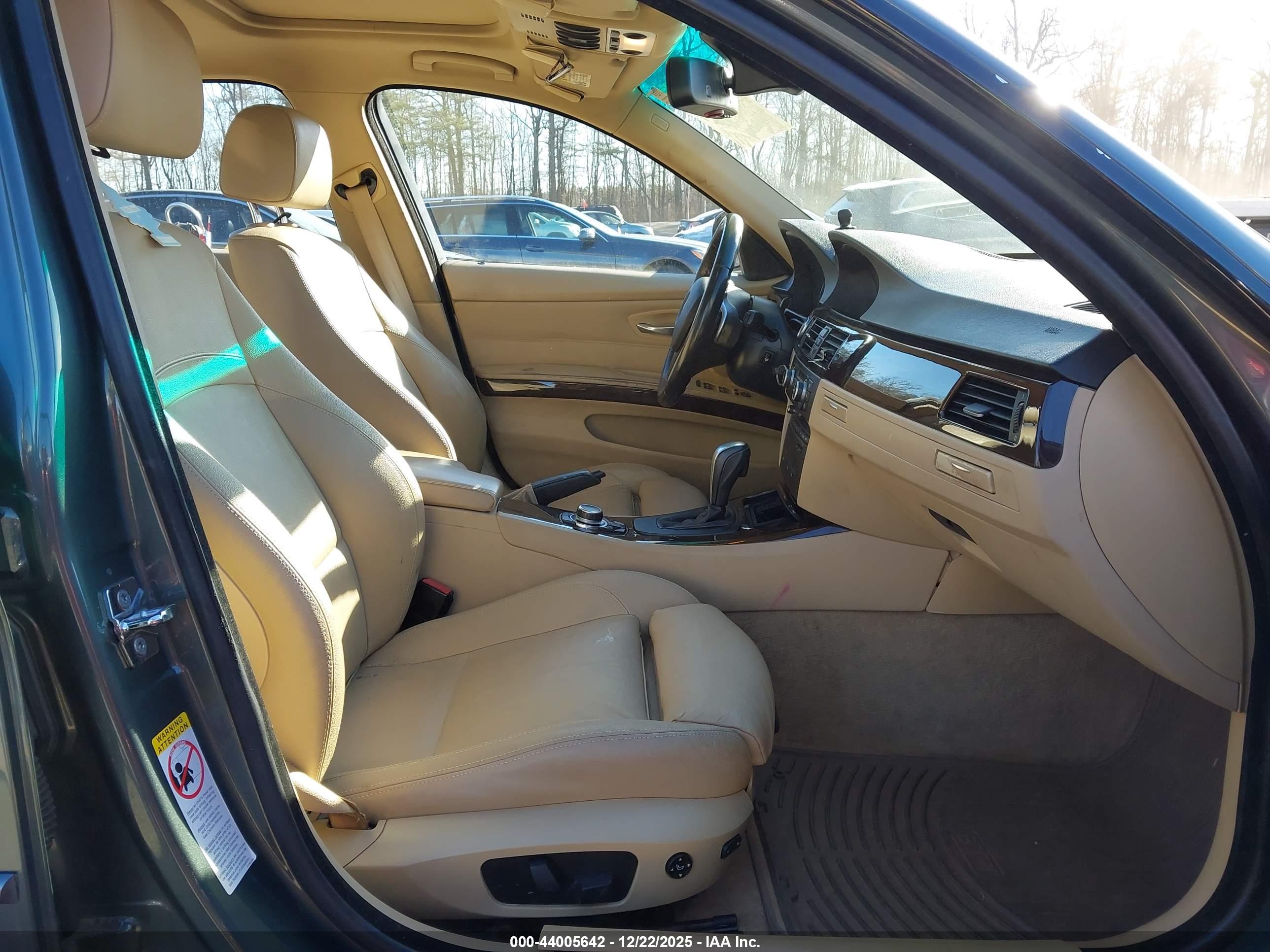 BMW 335I image 5