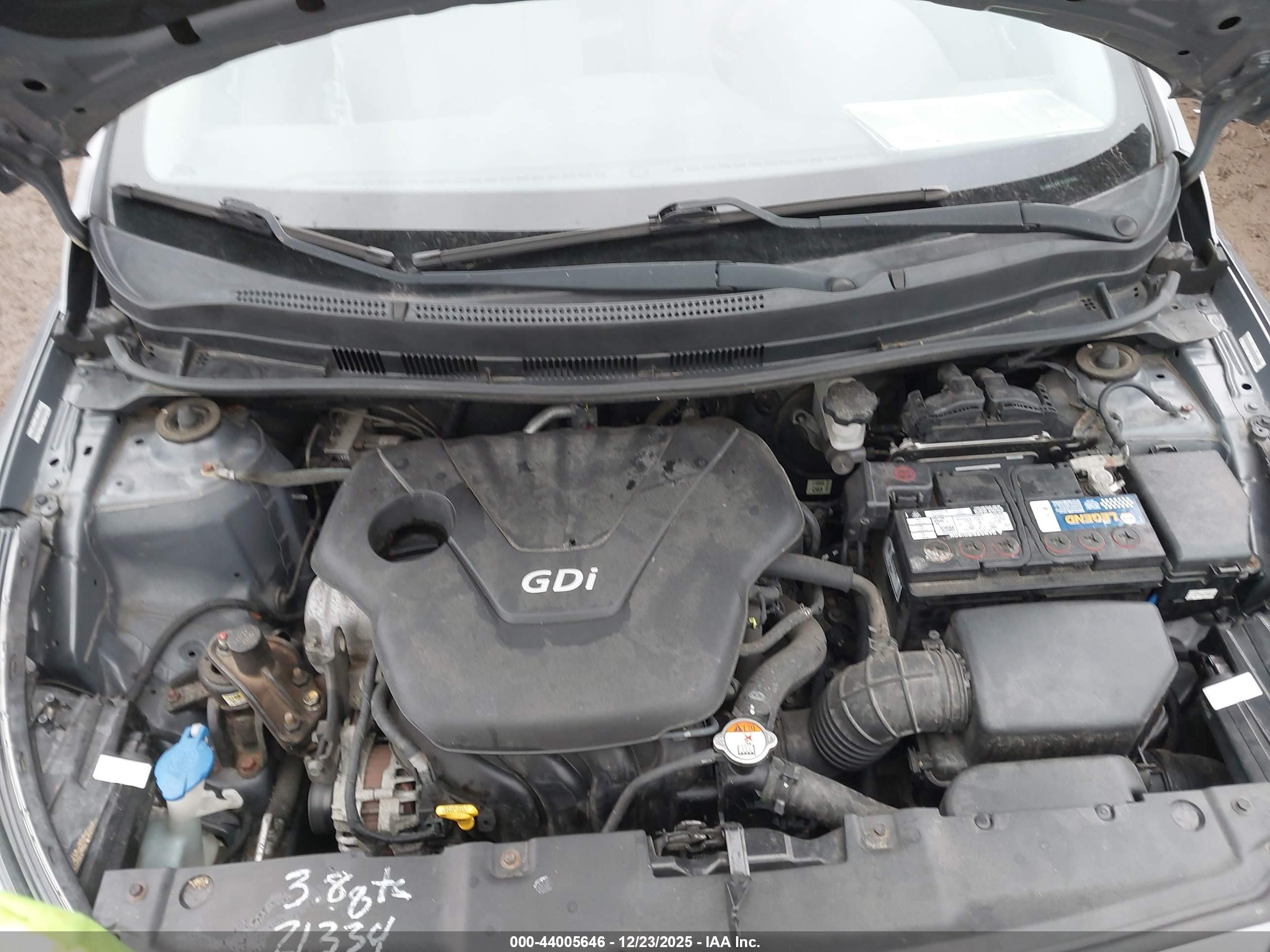 HYUNDAI ACCENT image 10
