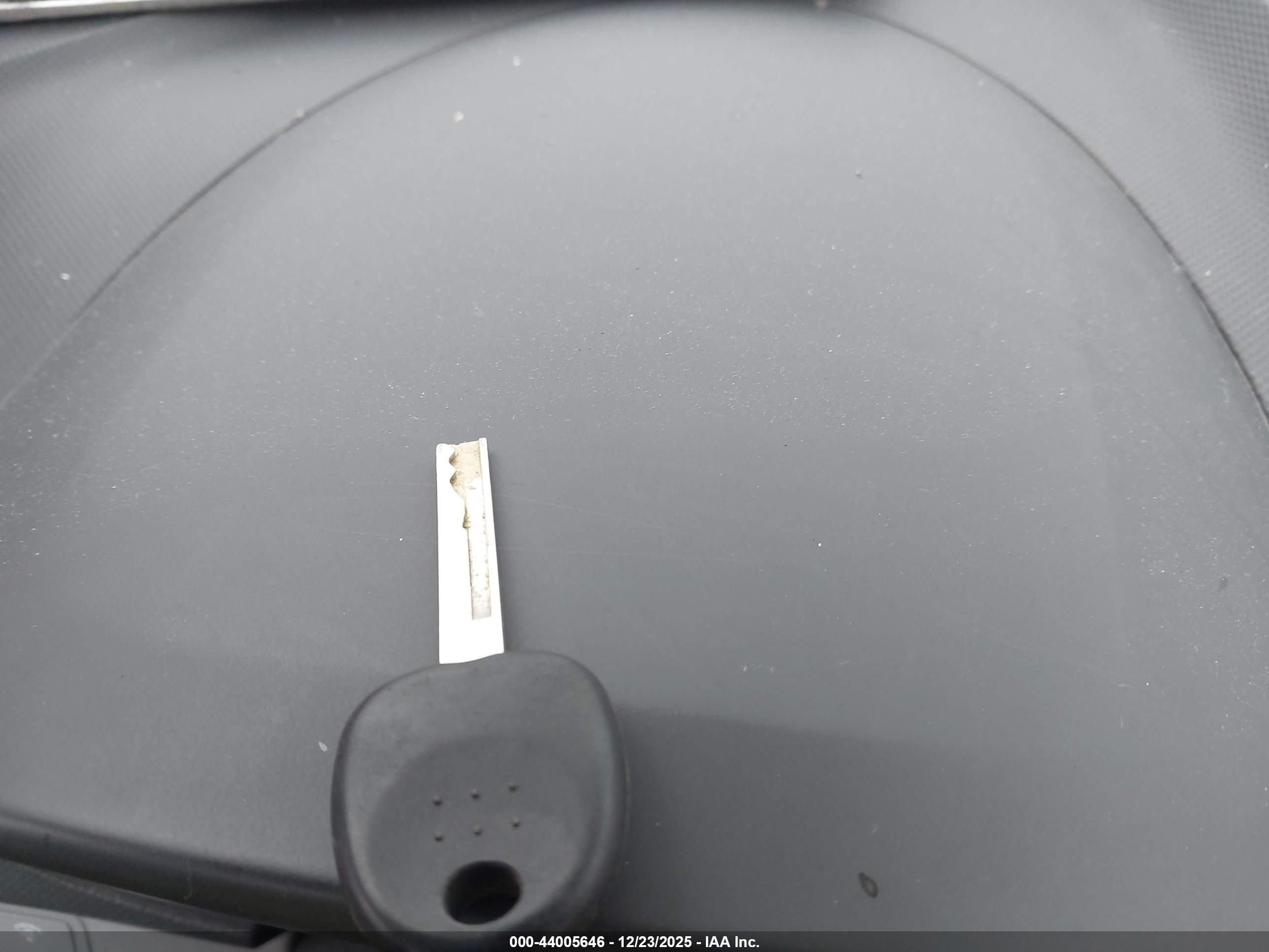 HYUNDAI ACCENT image 11