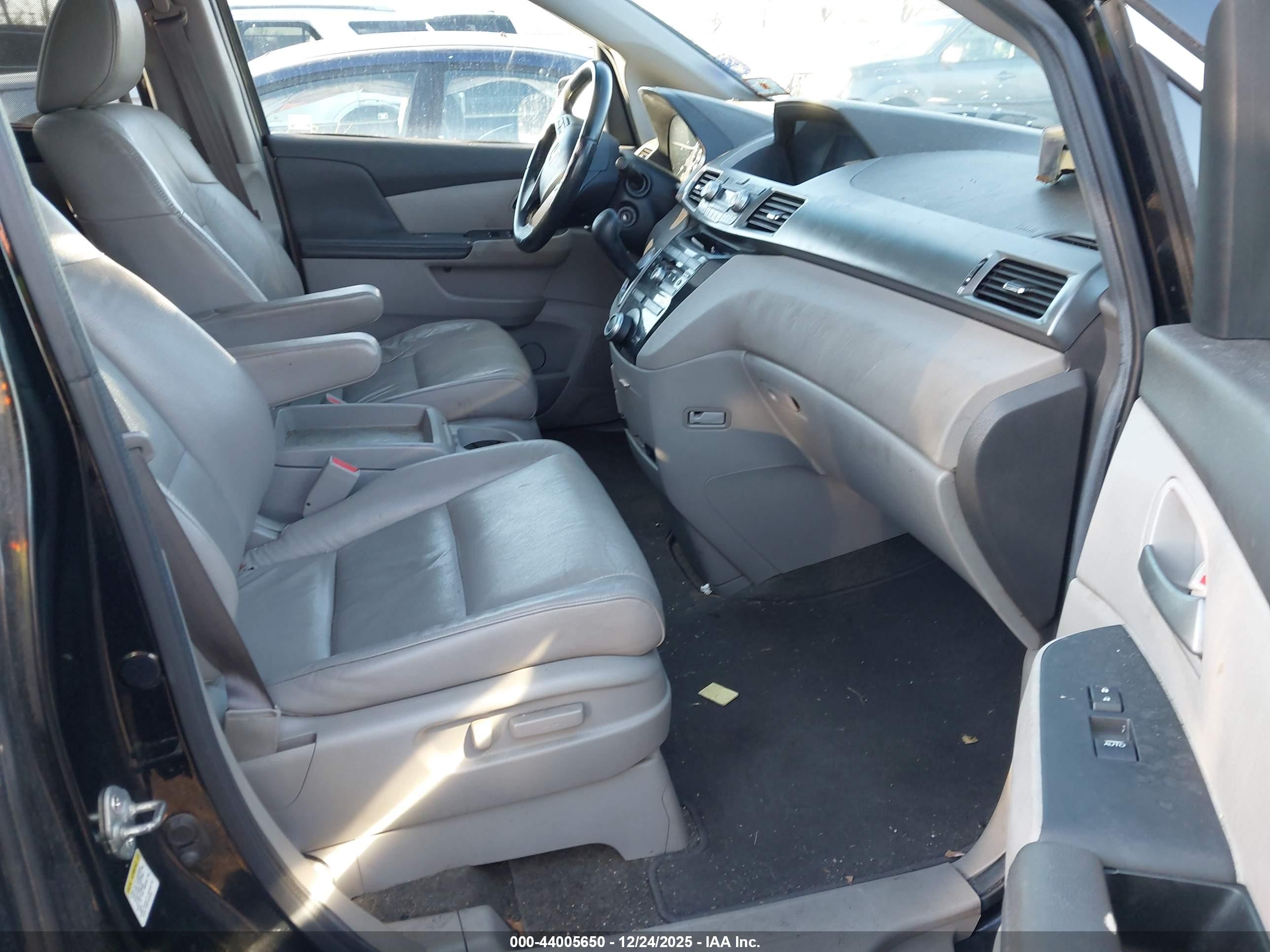 HONDA ODYSSEY image 5