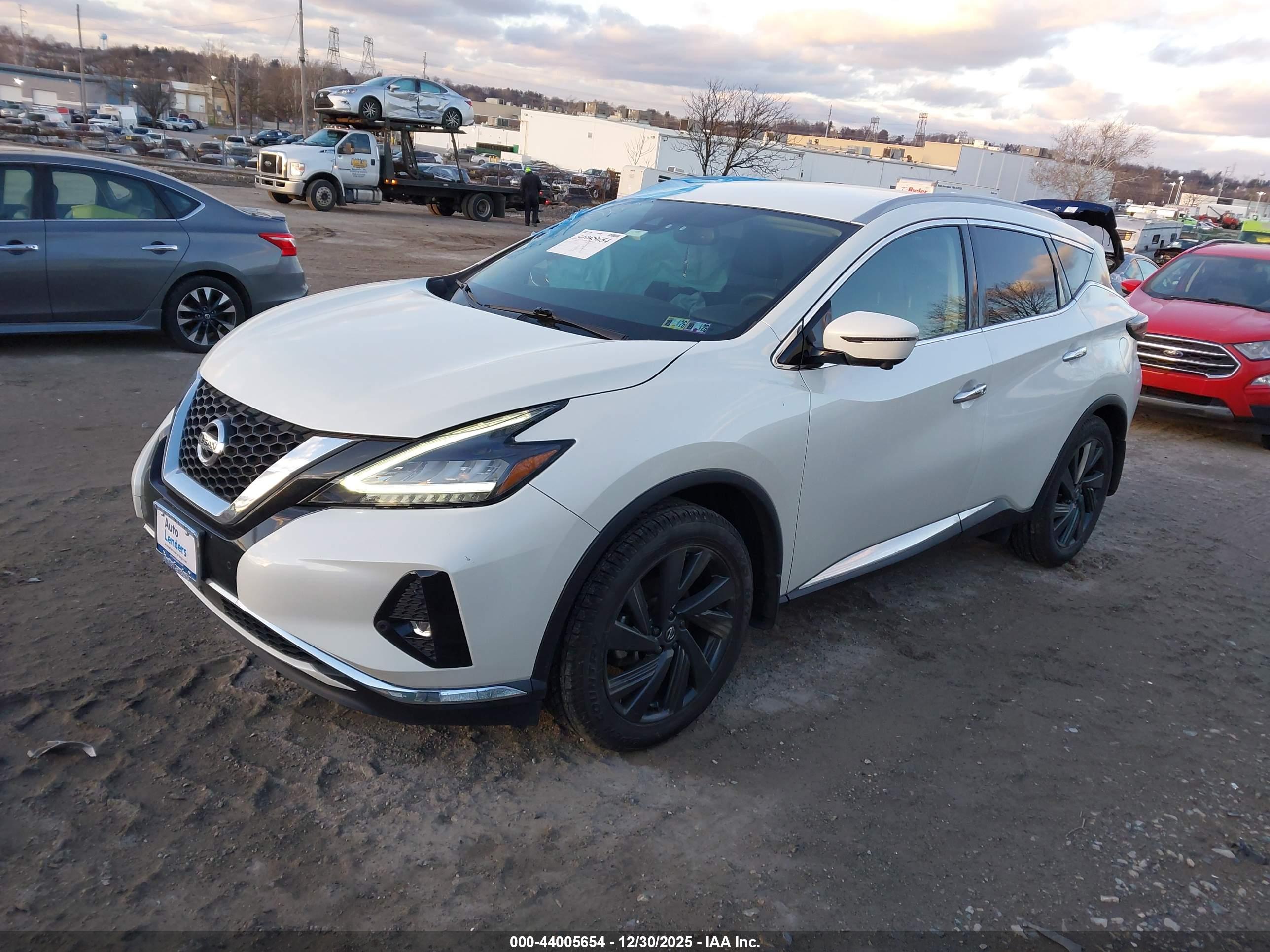 NISSAN MURANO image 2