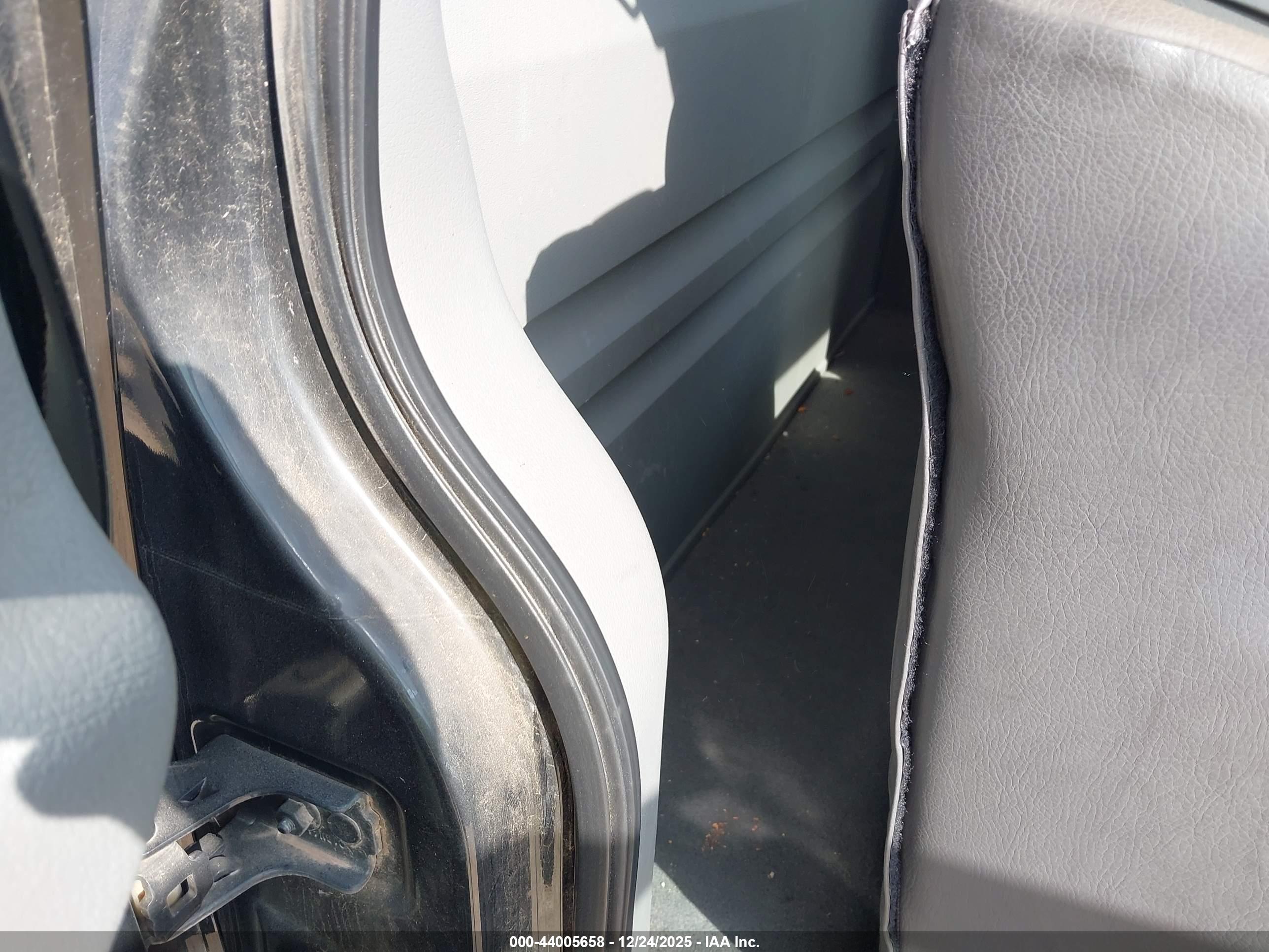 FORD F-150 image 8