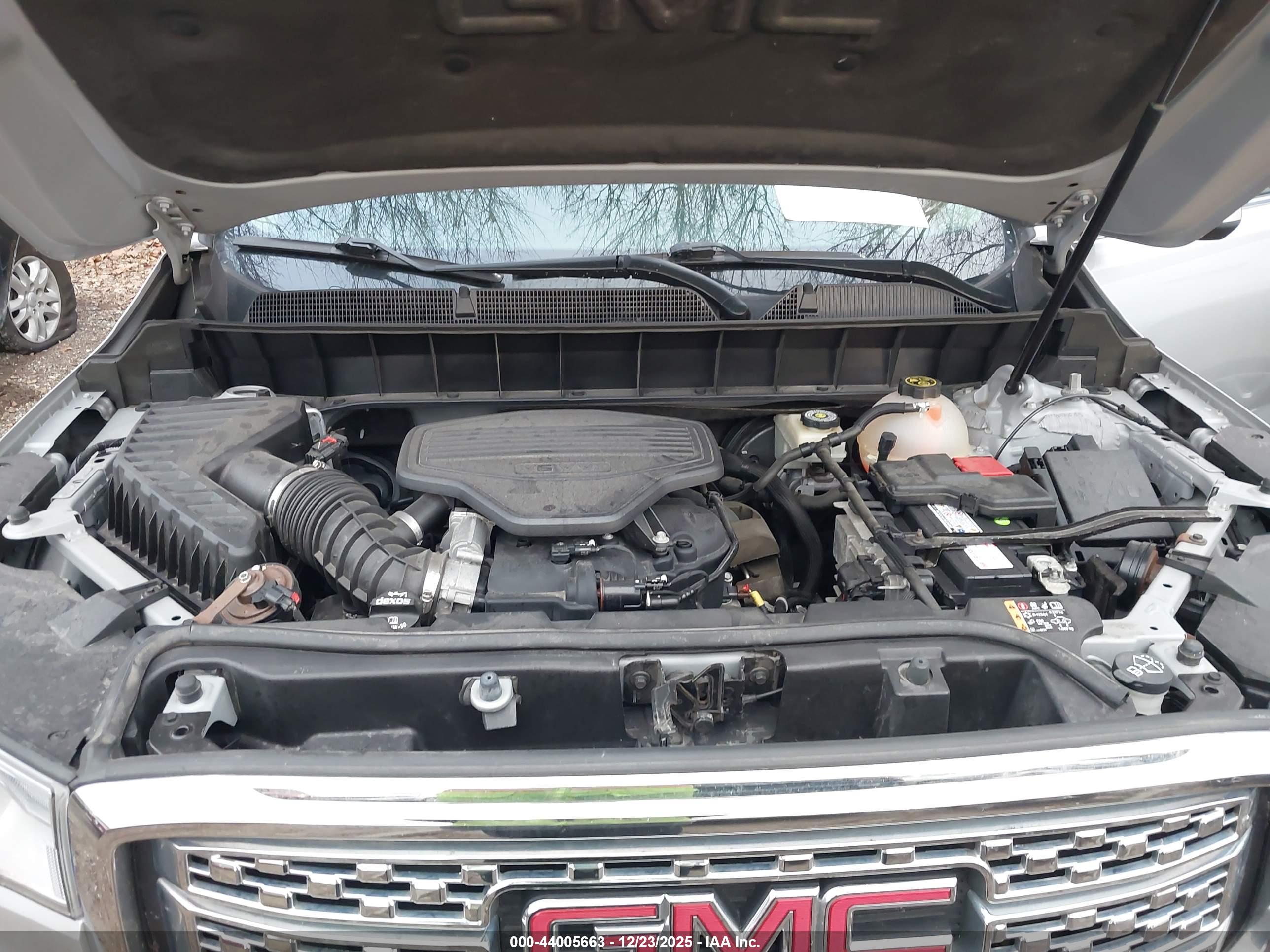 GMC ACADIA image 10