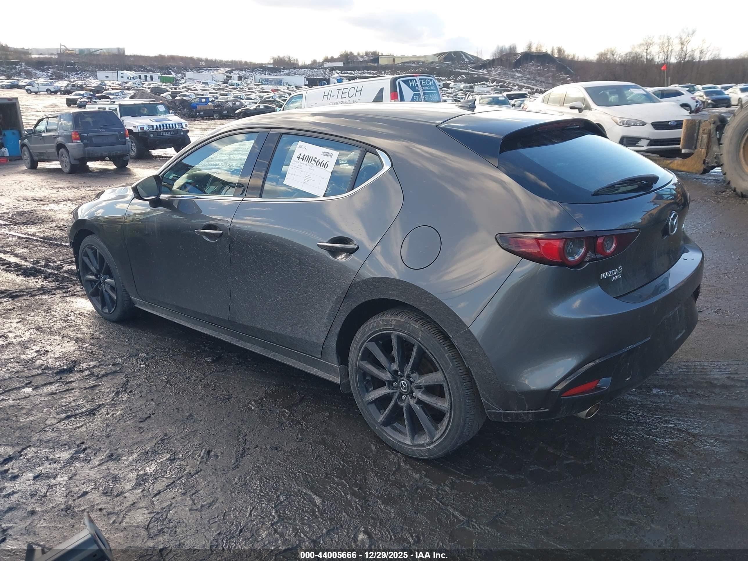 MAZDA MAZDA3 image 3