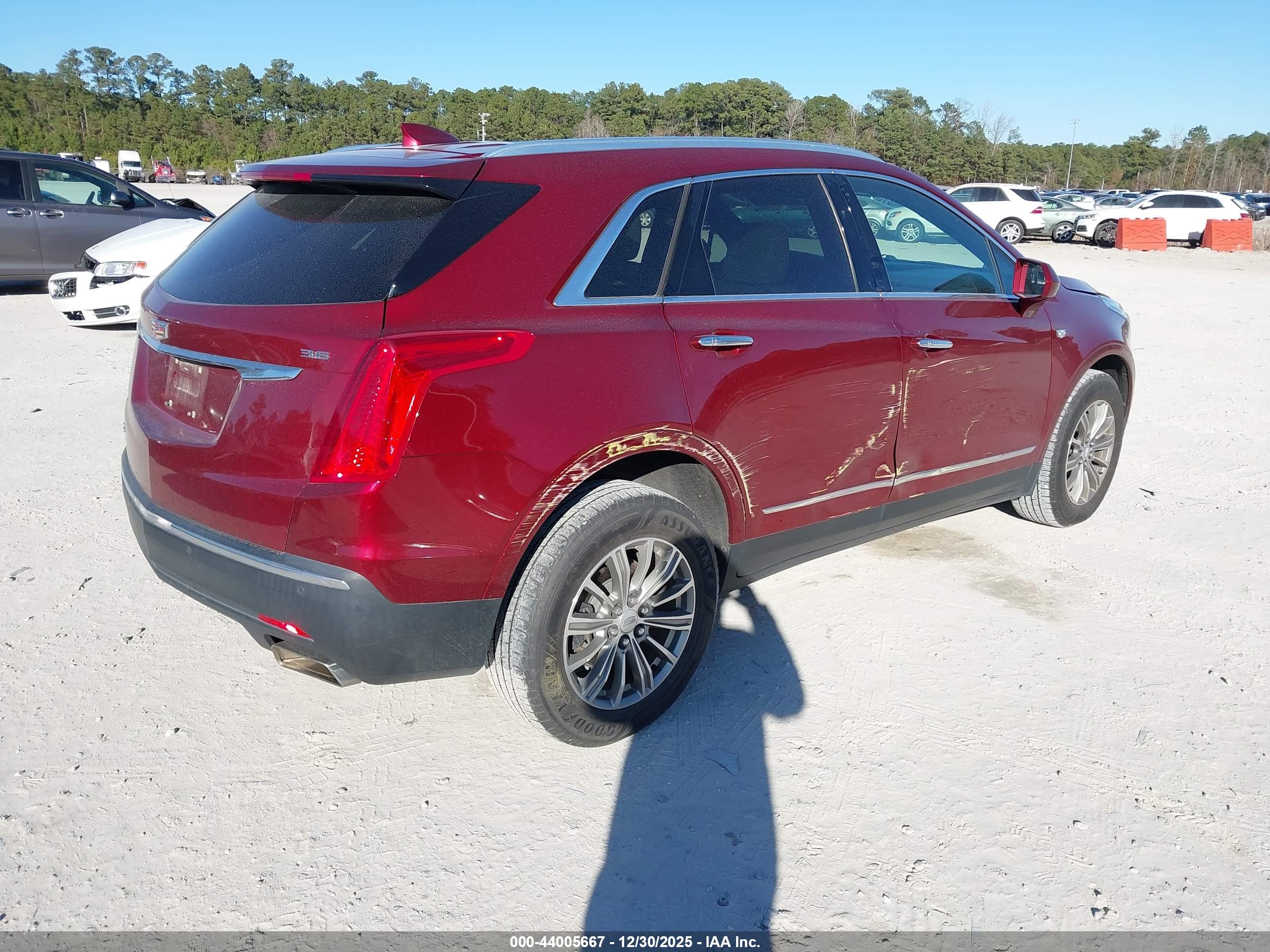 CADILLAC XT5 image 4