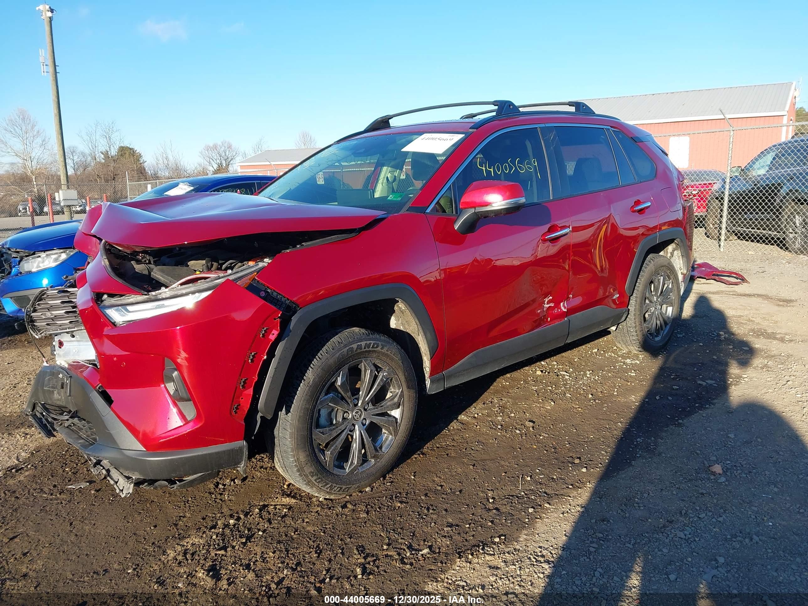 TOYOTA RAV4 image 2