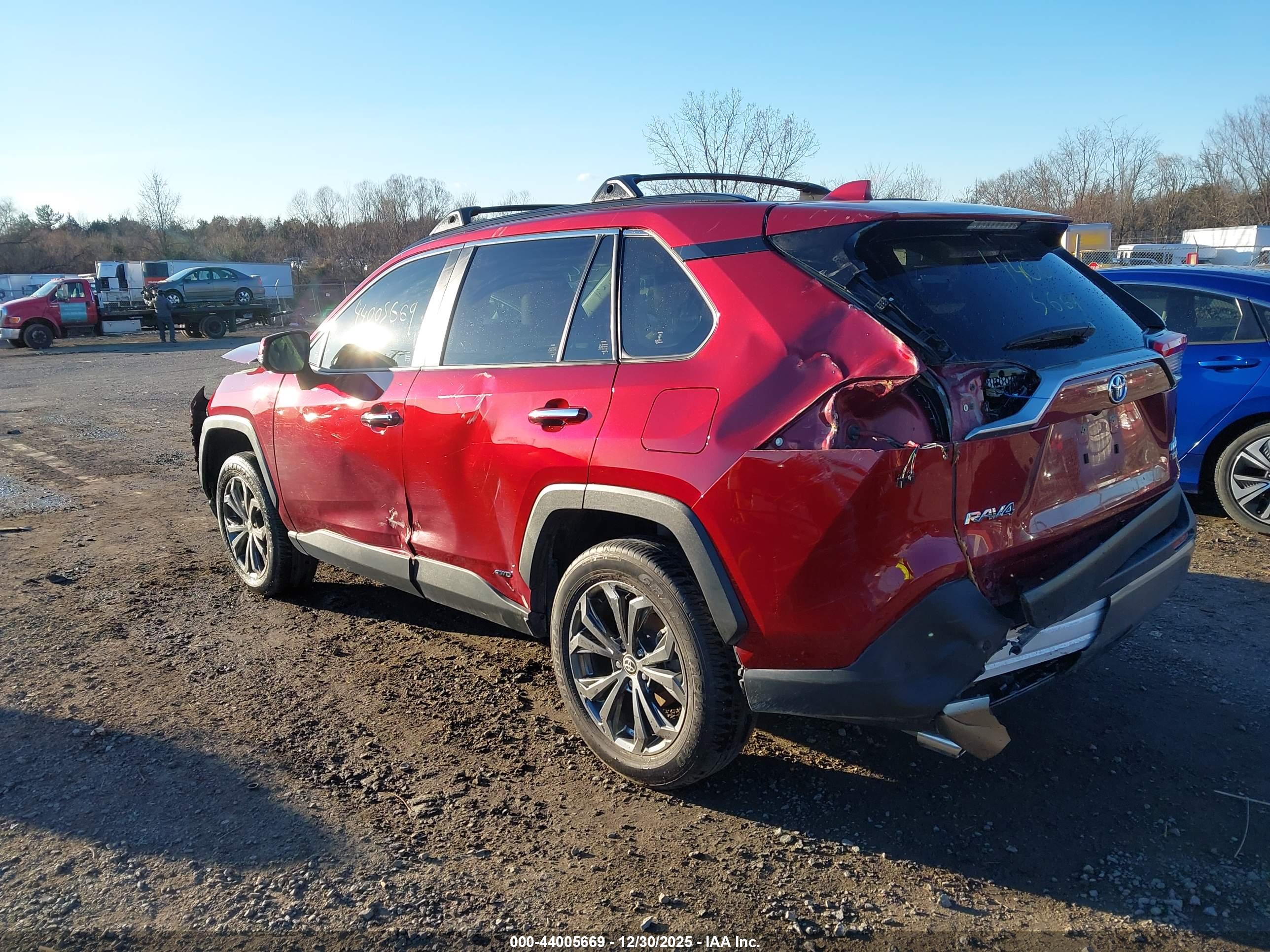 TOYOTA RAV4 image 3