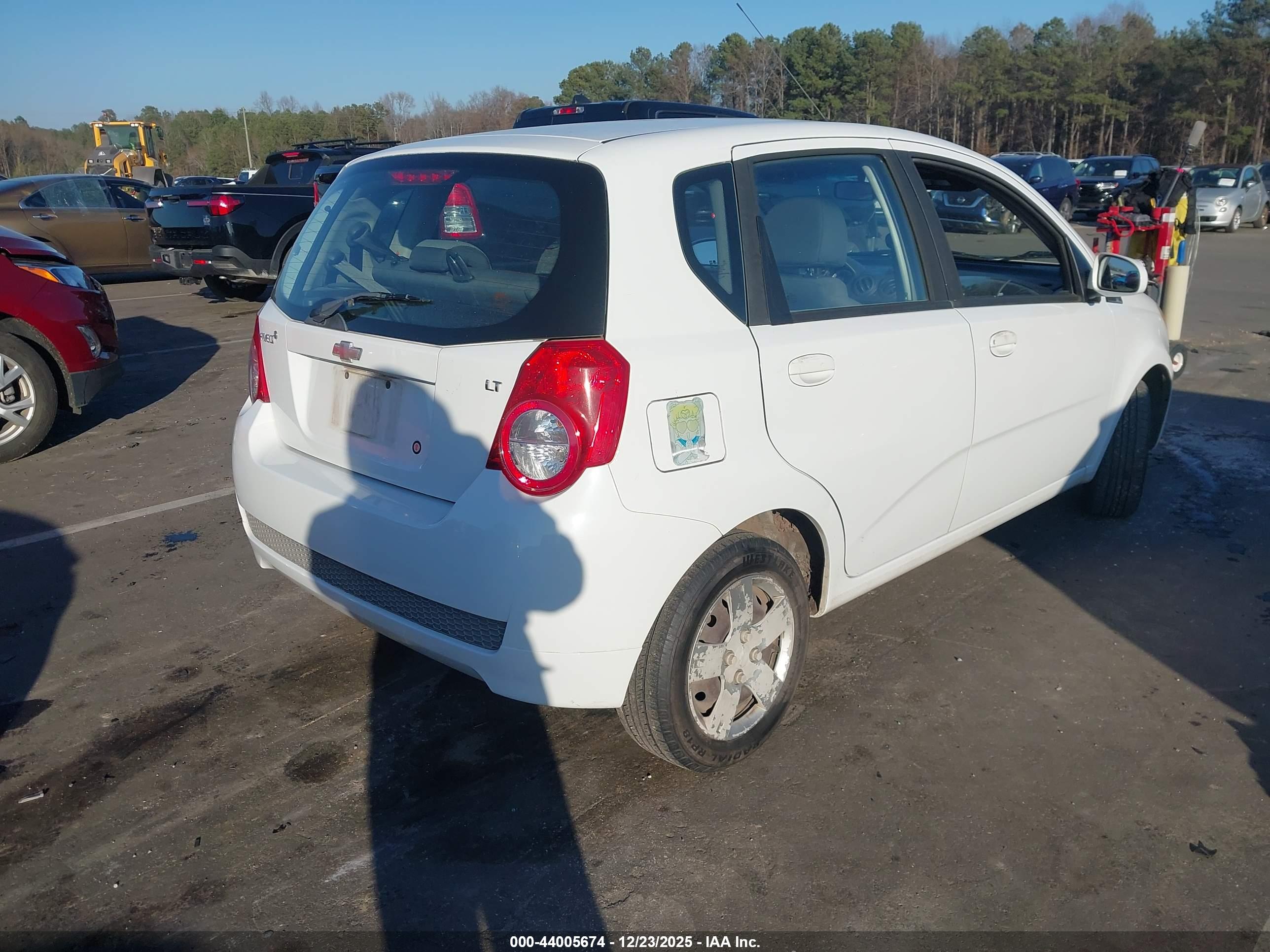 CHEVROLET AVEO image 4