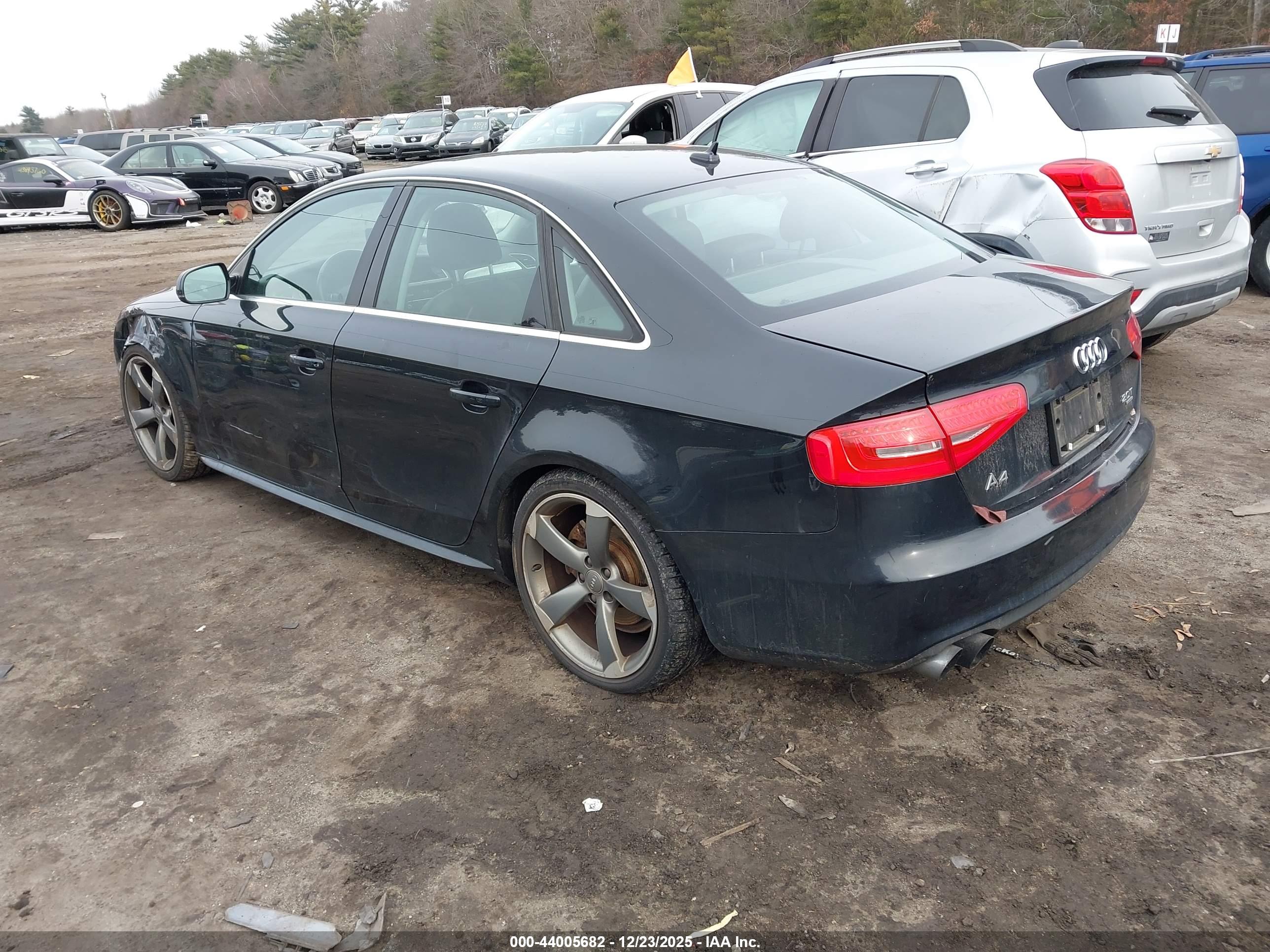 AUDI A4 image 3
