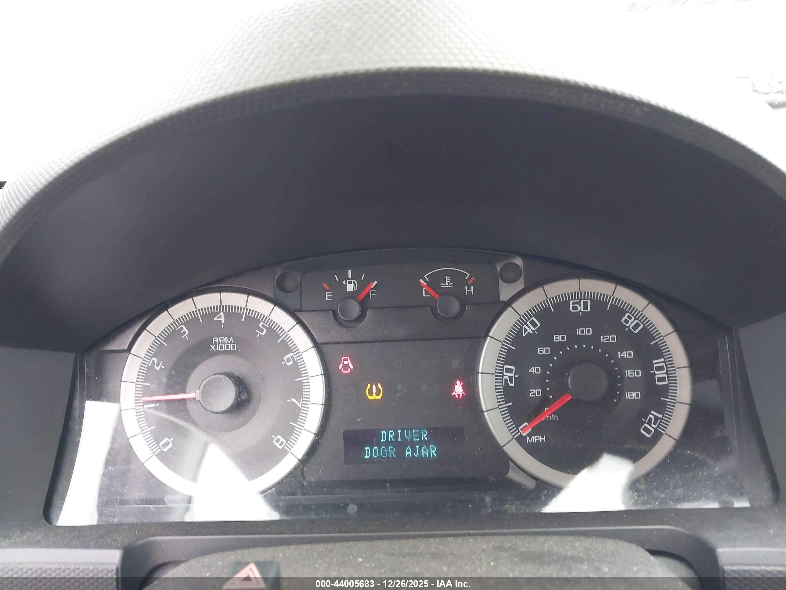 FORD ESCAPE image 7