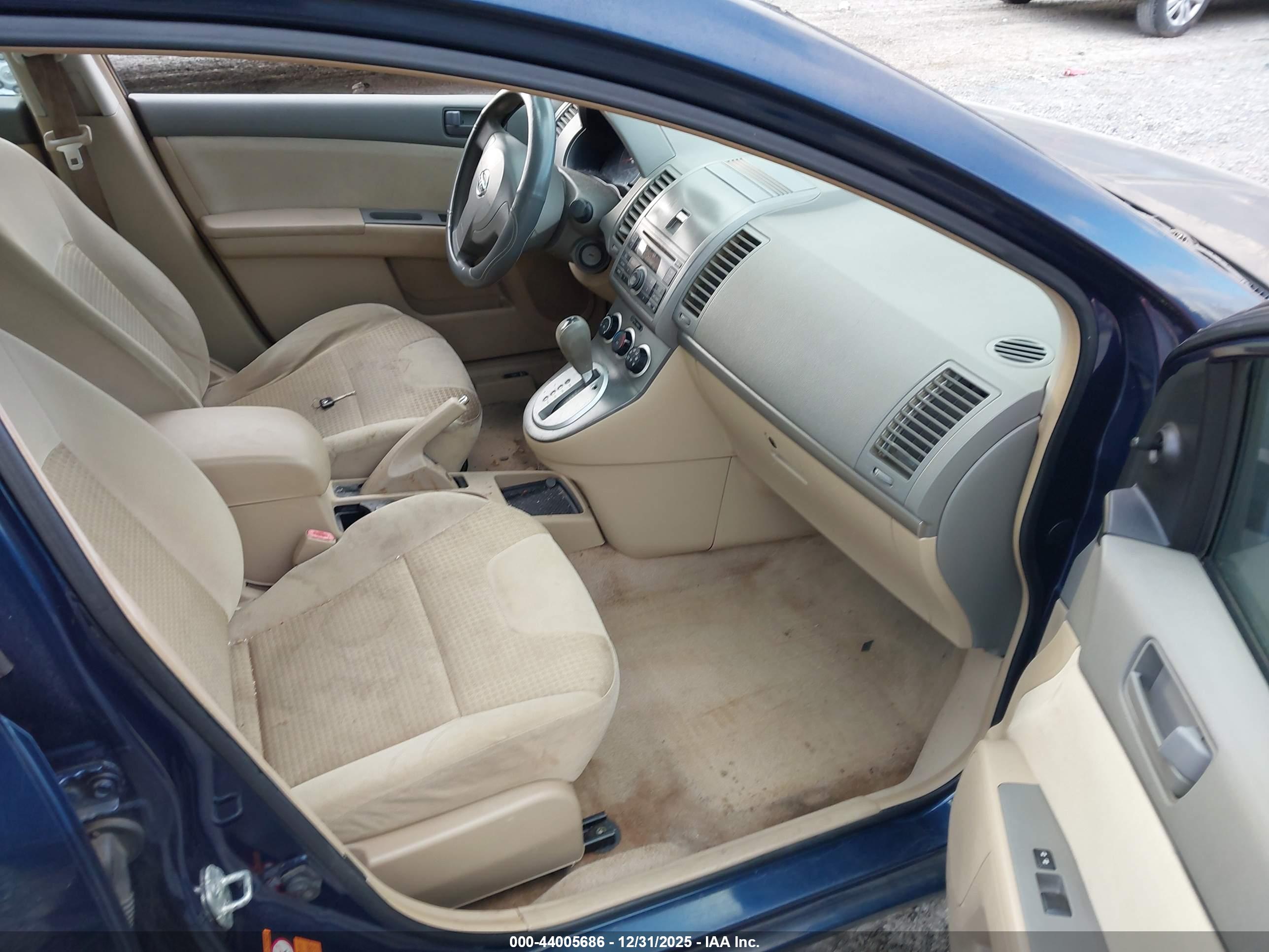 NISSAN SENTRA image 5