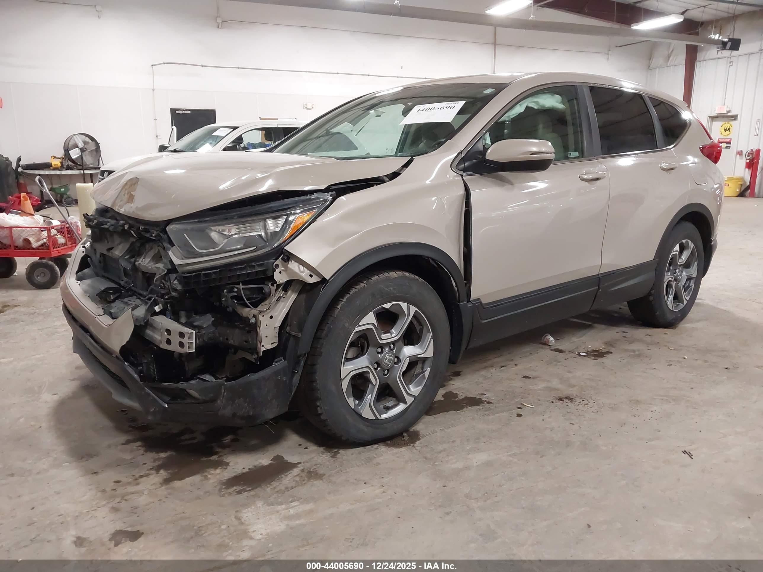 HONDA CR-V image 2