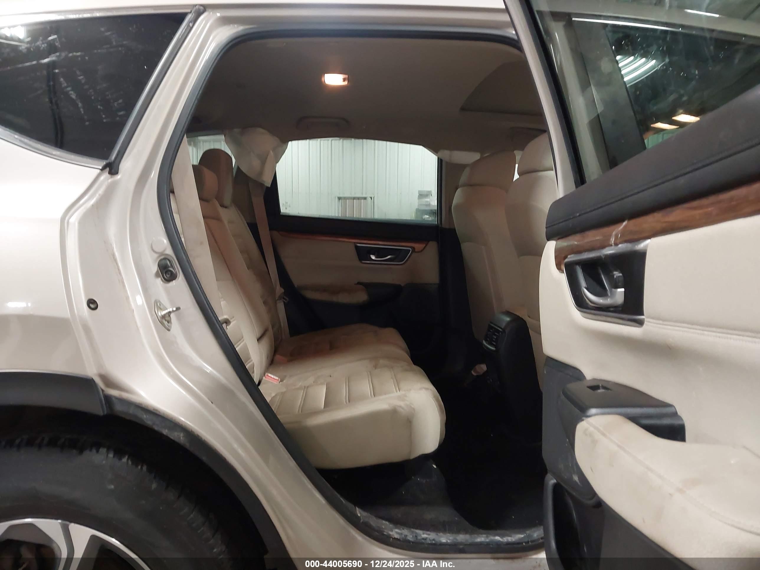 HONDA CR-V image 8