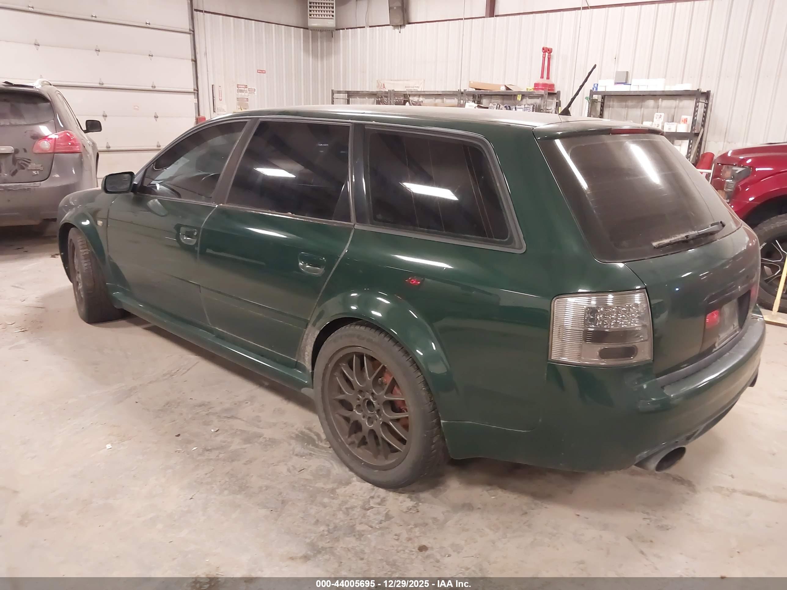 AUDI S6 image 3