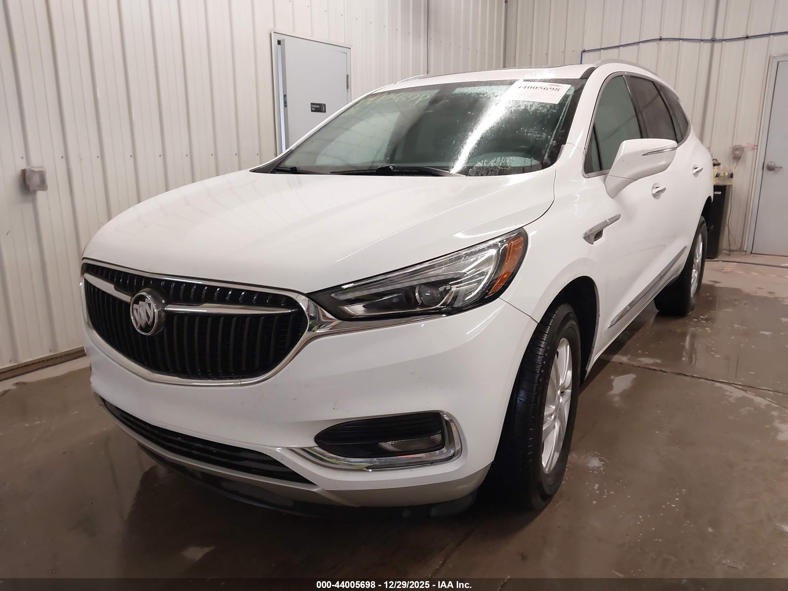 BUICK ENCLAVE image 2