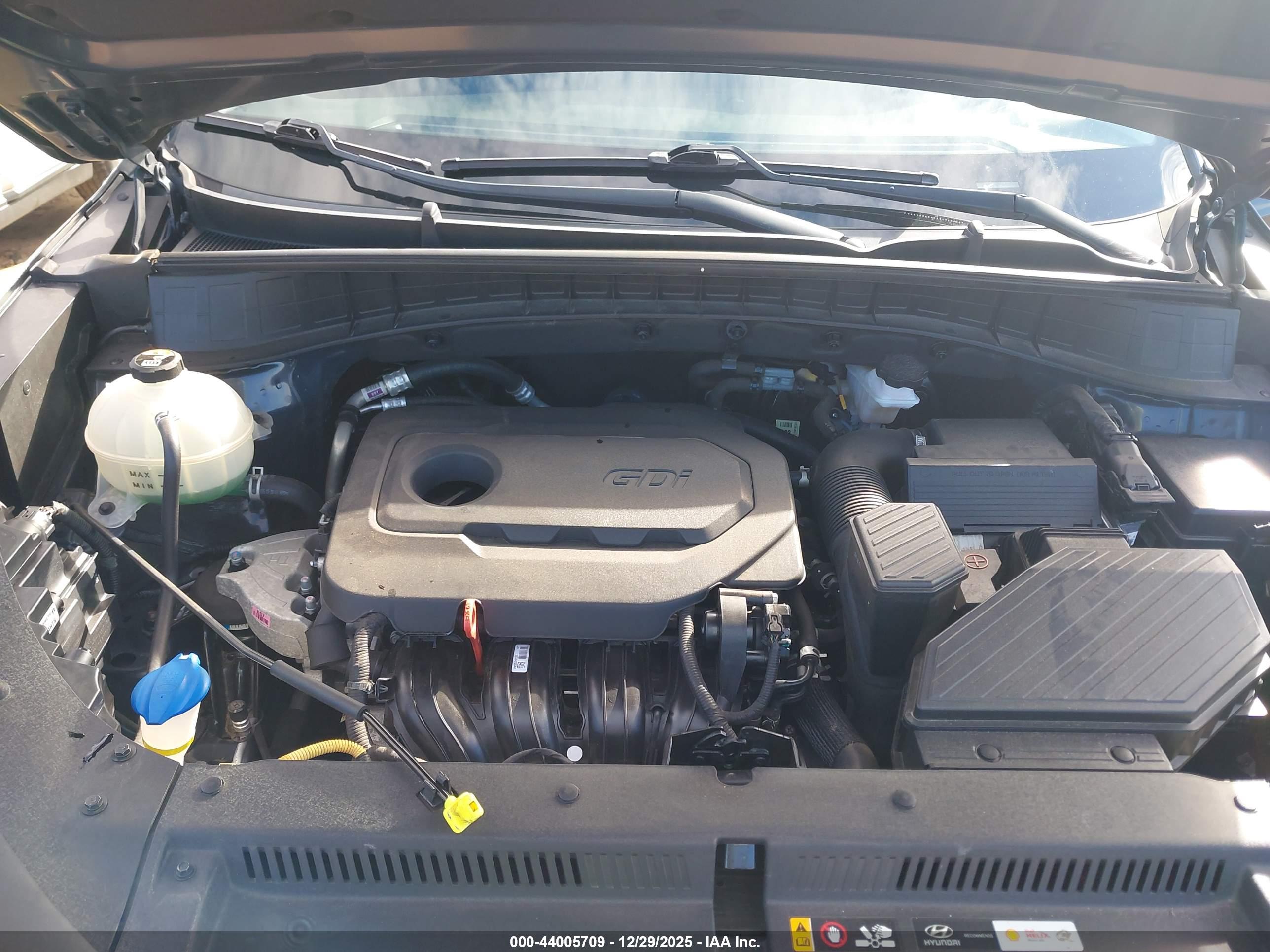 HYUNDAI TUCSON image 10
