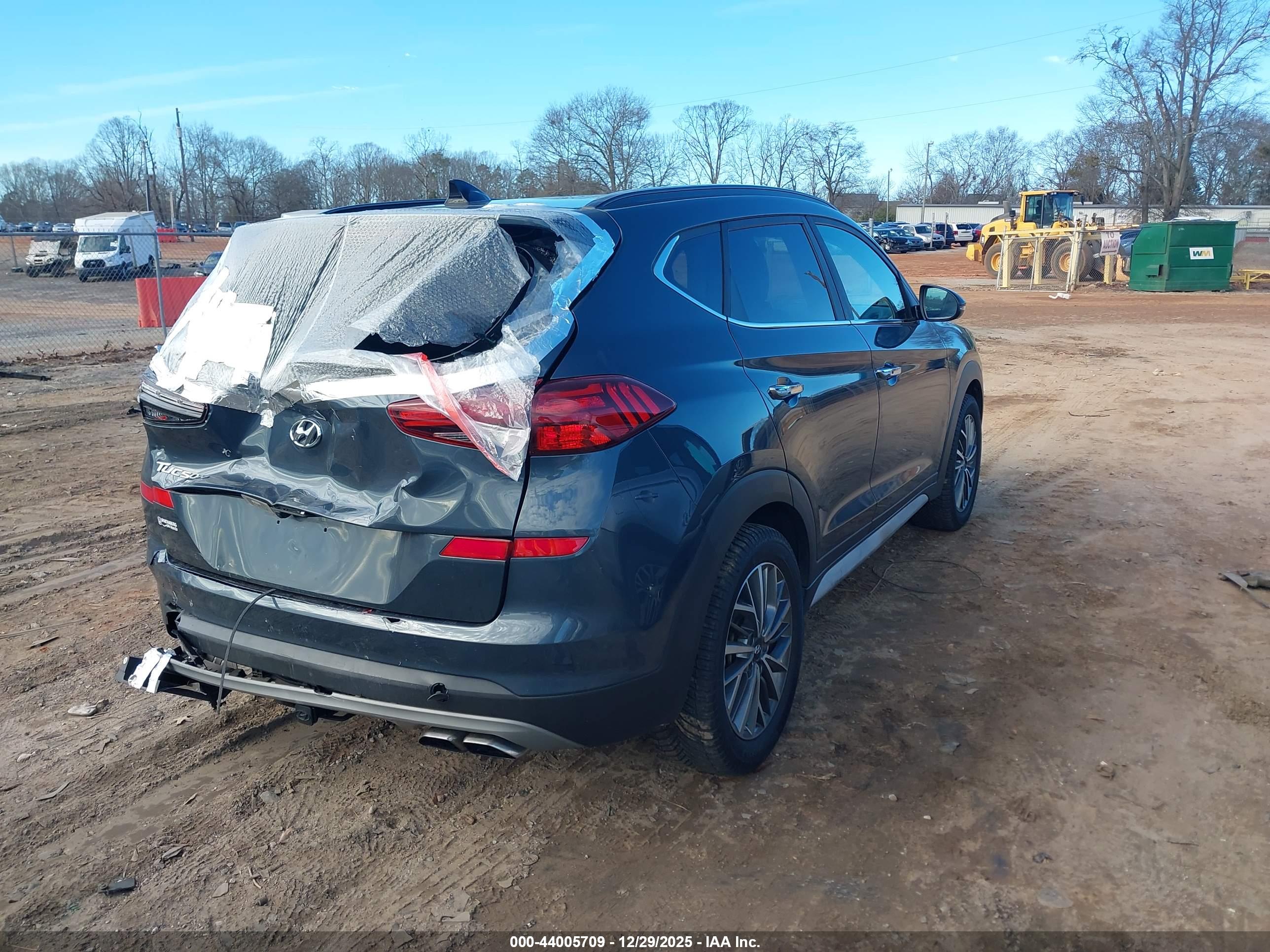 HYUNDAI TUCSON image 4