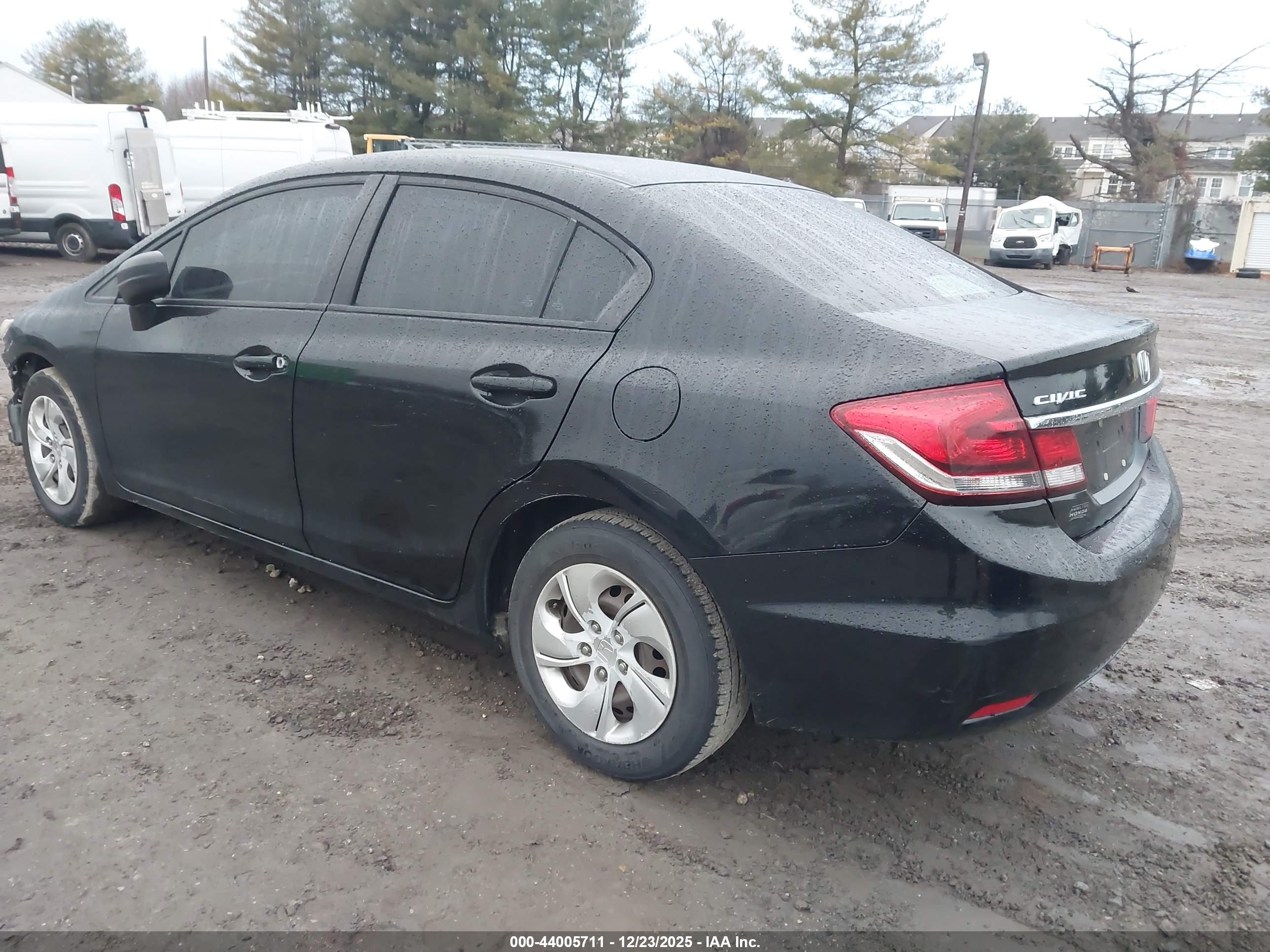 HONDA CIVIC image 3